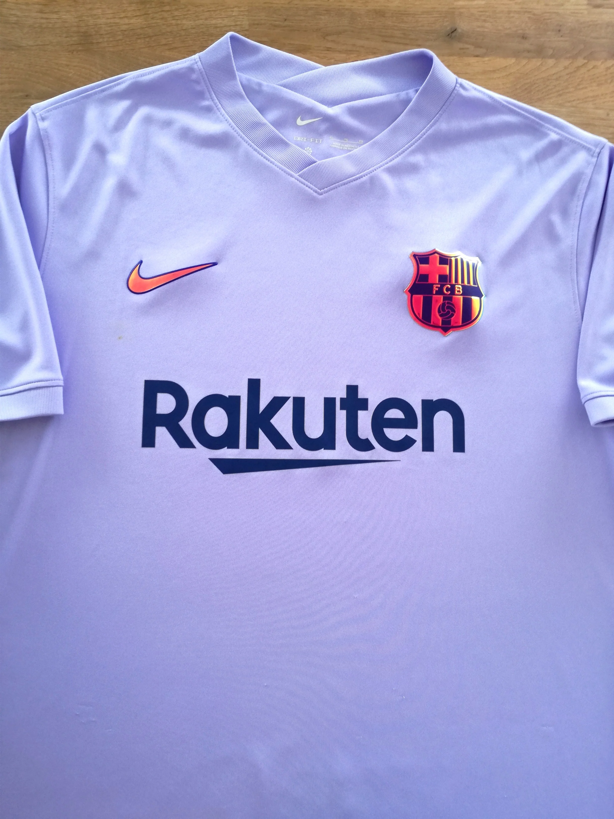 Barcelona 2021-22 Away