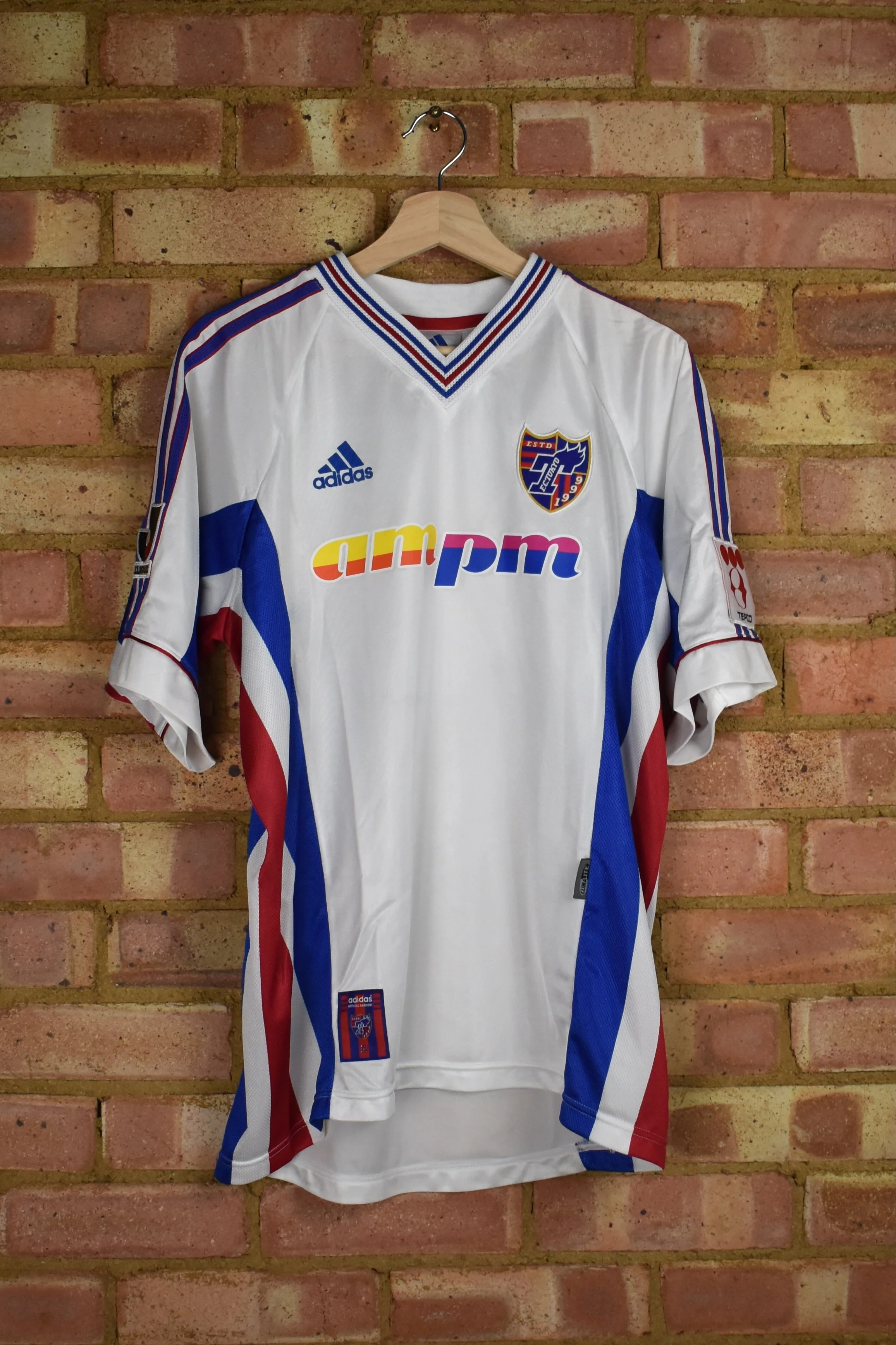FC Tokyo 2000-01 Away