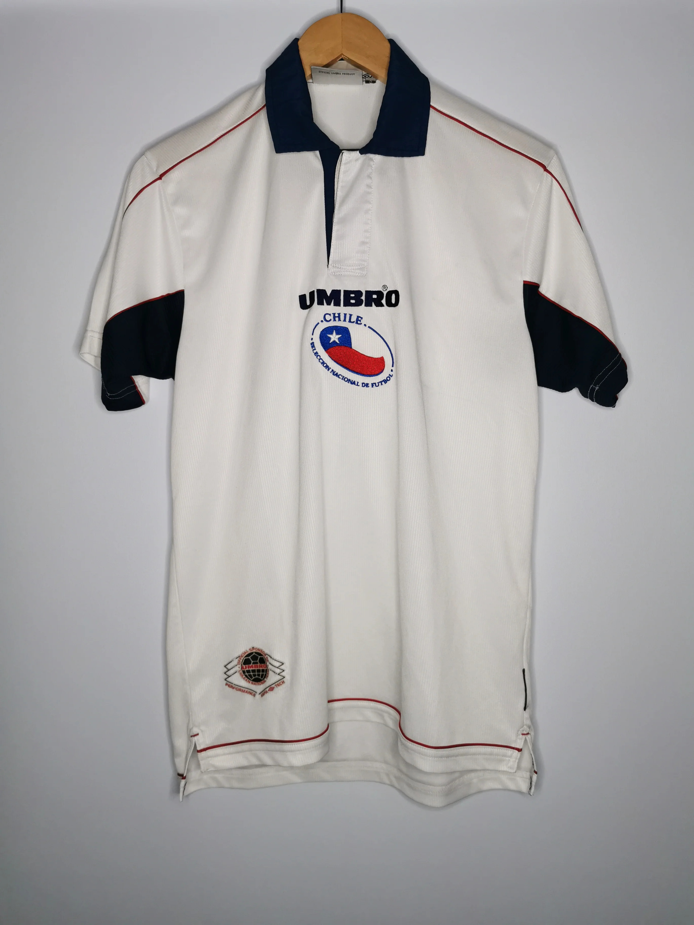 Chile 2000 Away