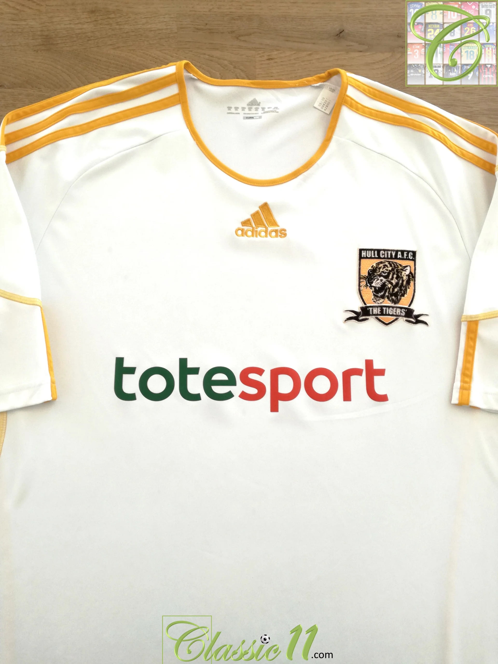 Hull City 2010-11 Away