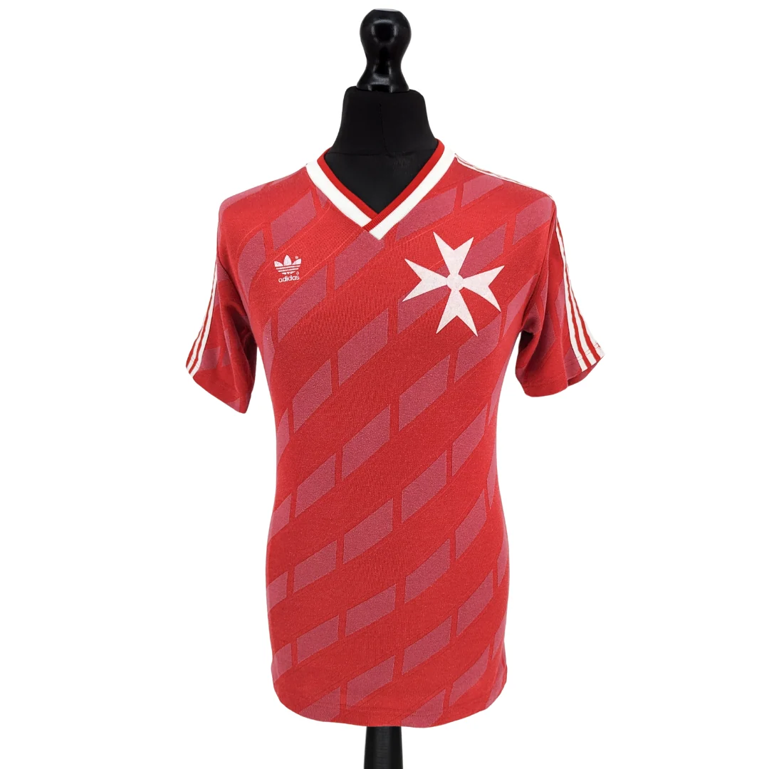 Malta 1986-88 Home