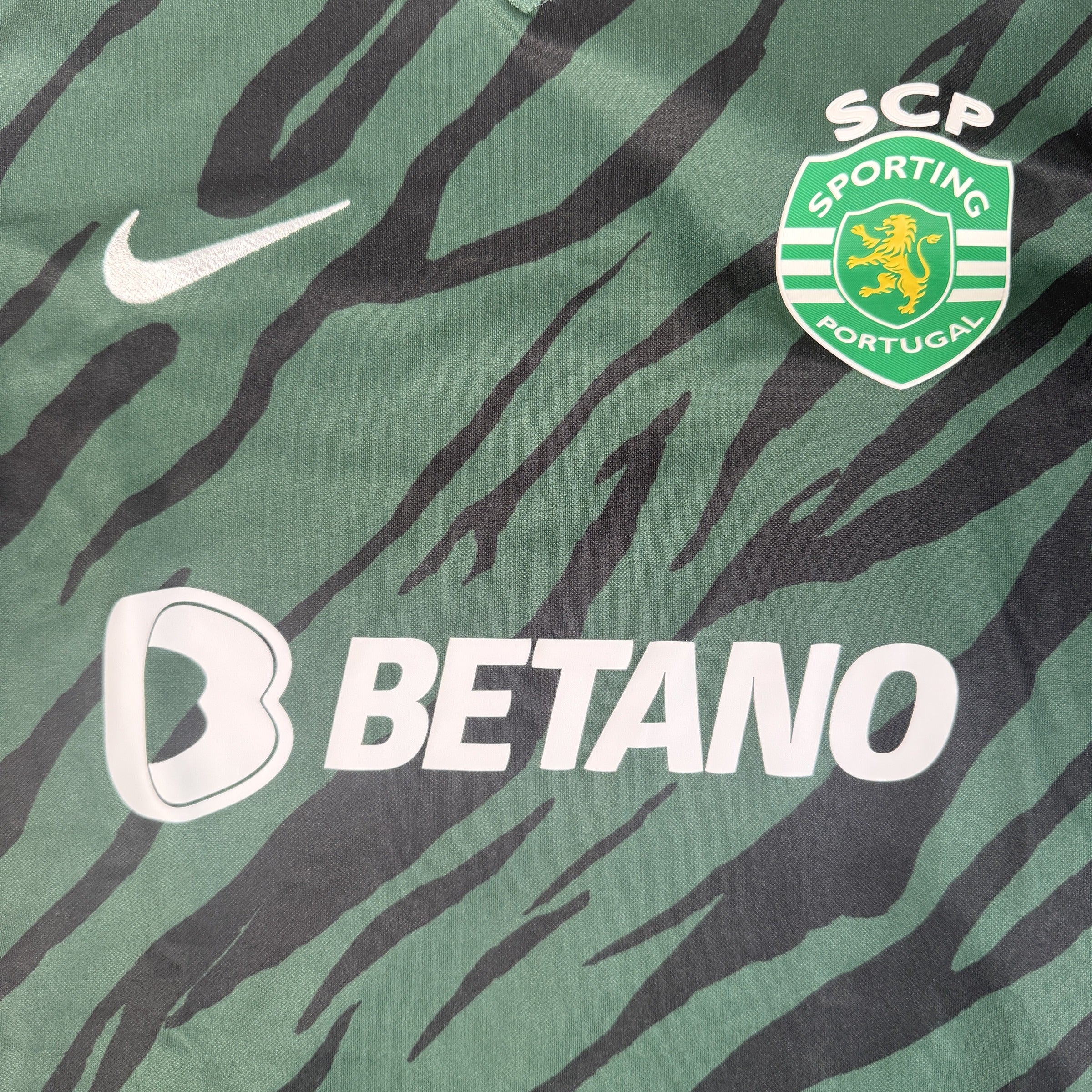 Sporting Lisbon 2021-22 Third