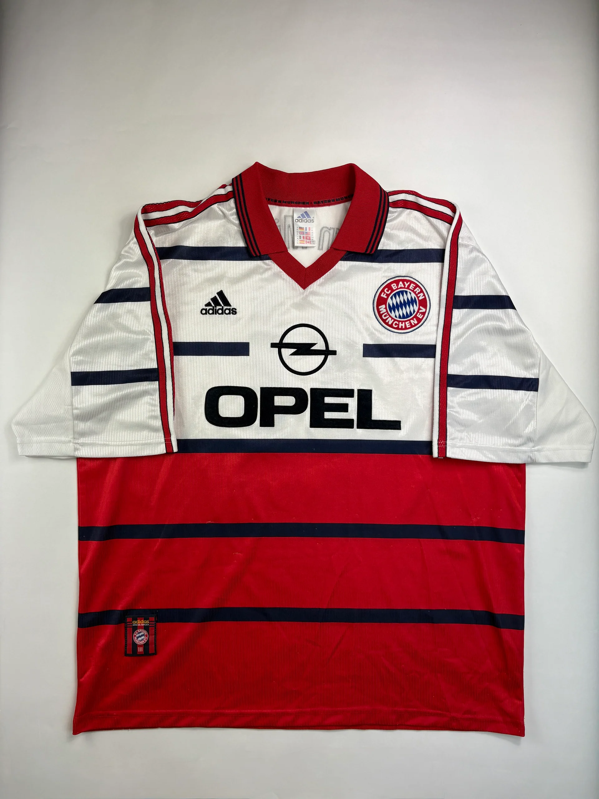 Bayern 1999-00 Away