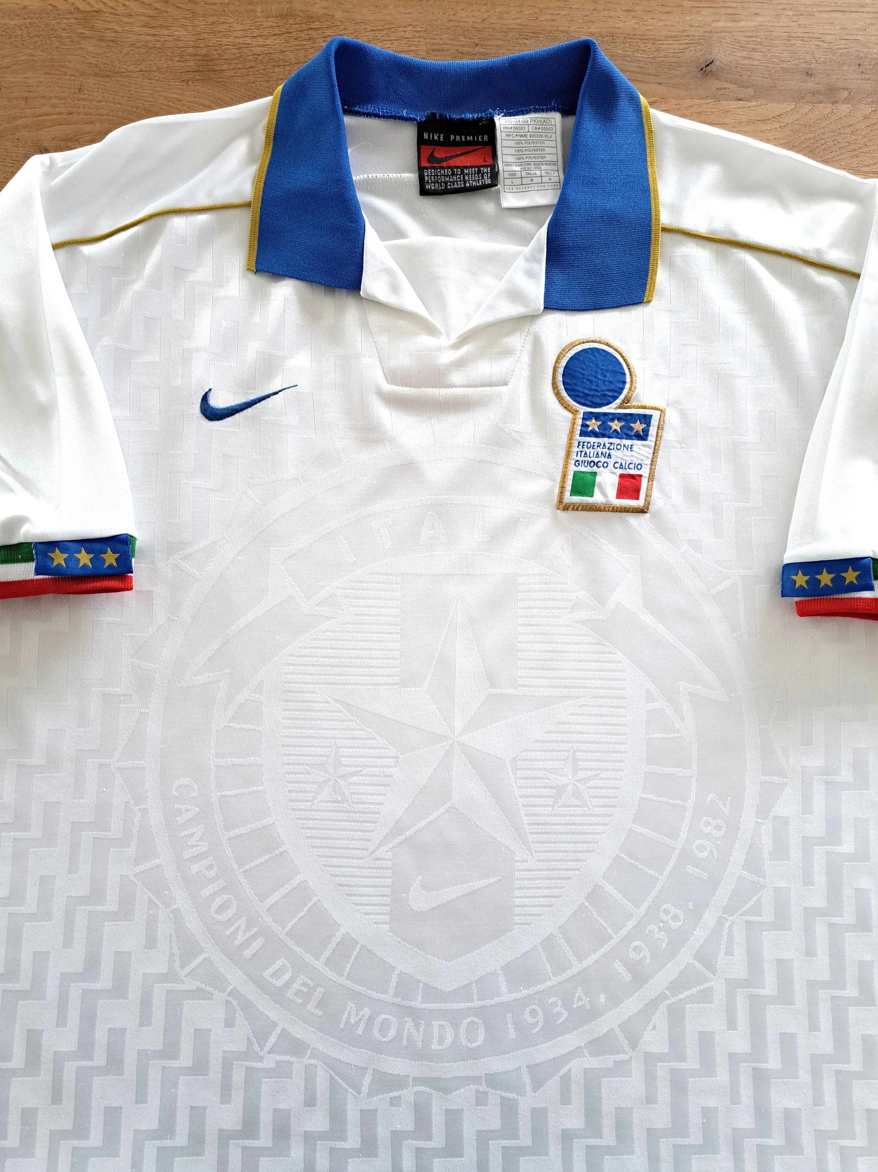 Italy 1994-95 Away
