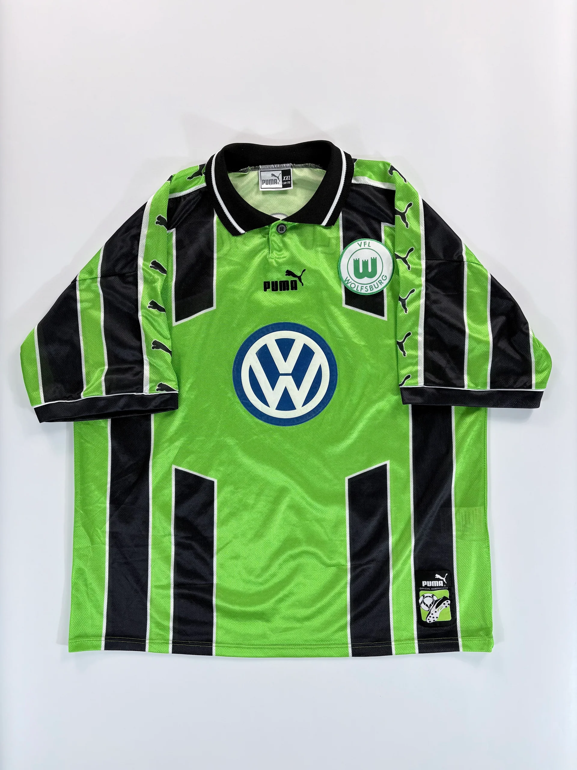 Wolfsburg 1999-00 Away