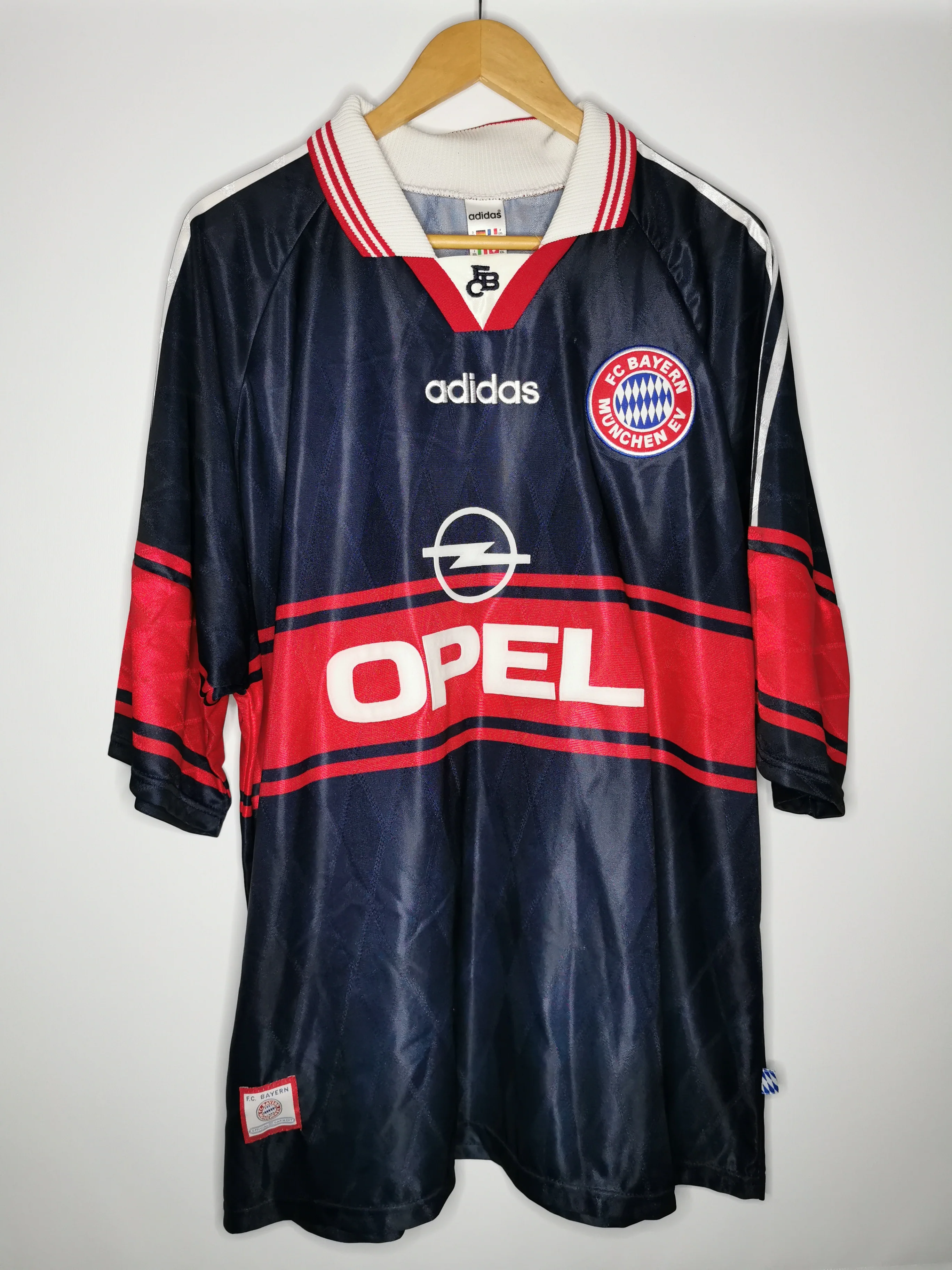 Bayern Munich 1997 Away