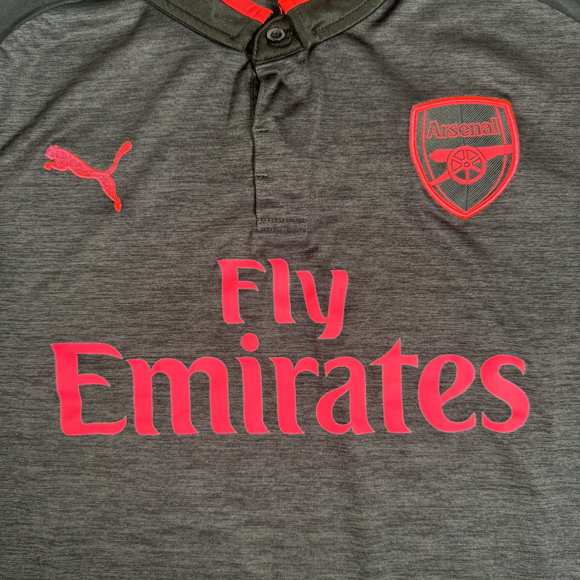 Arsenal 2017-18 Third