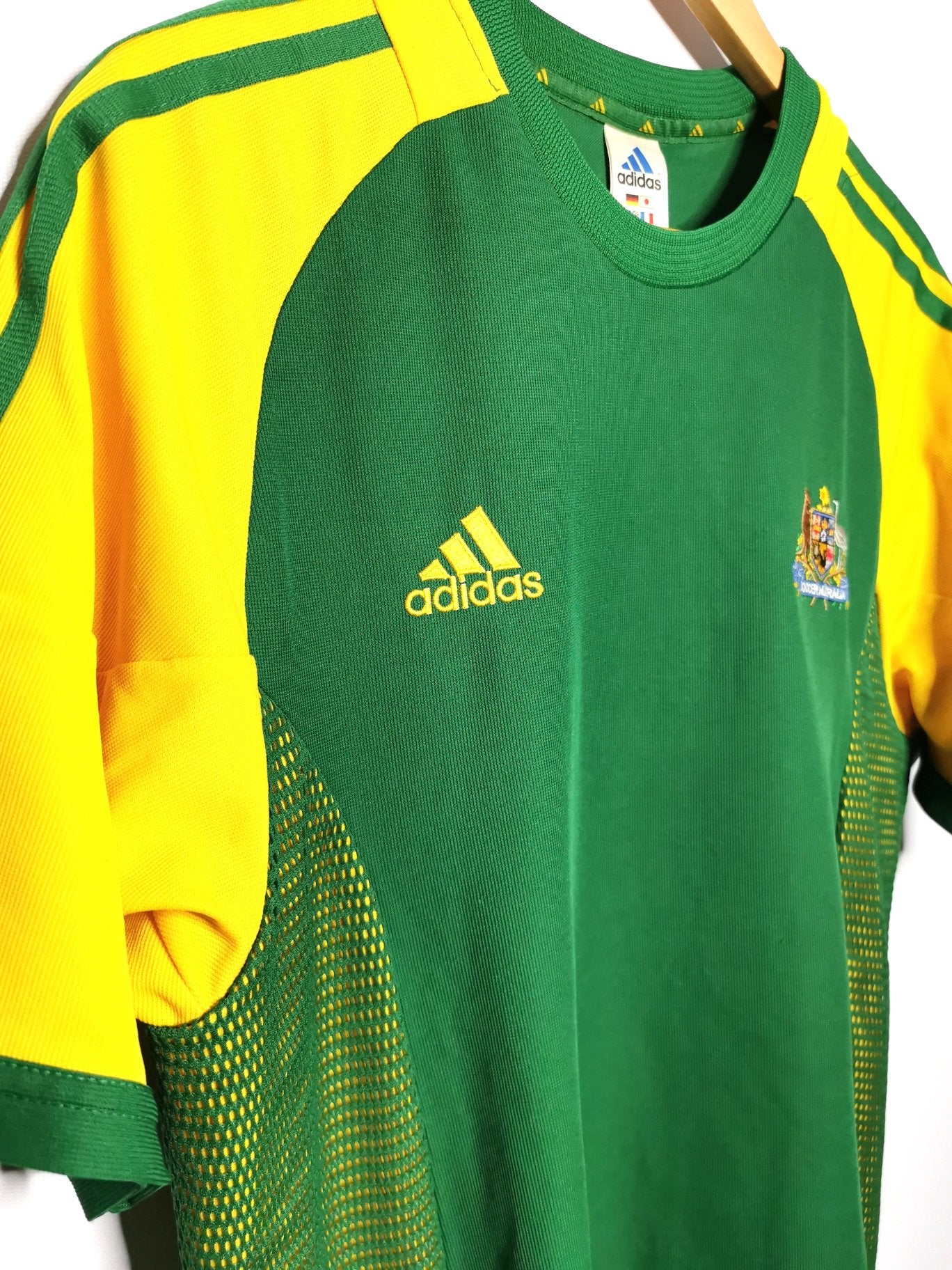 Australia 2002 Home