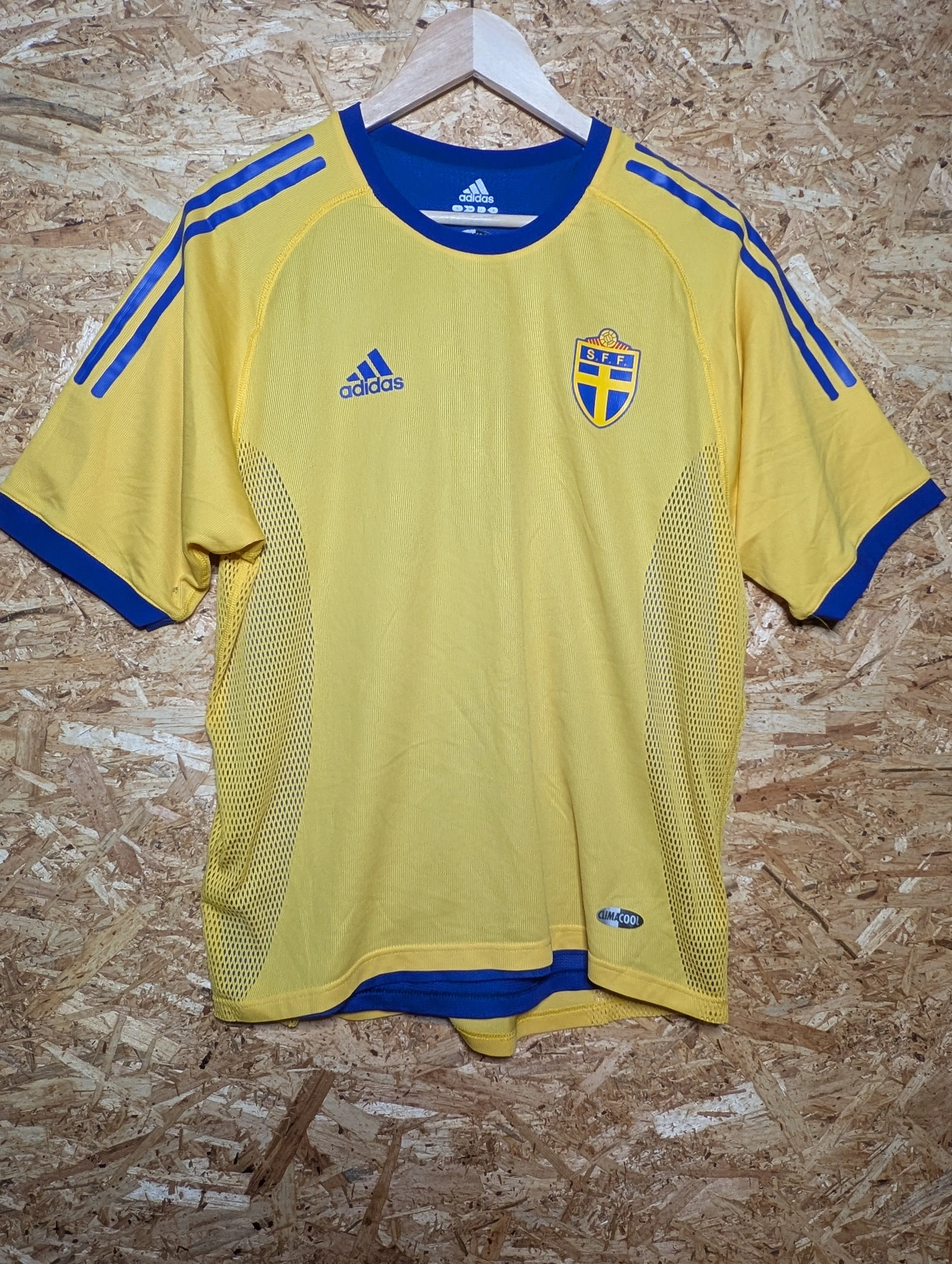 Sweden 2002 Home