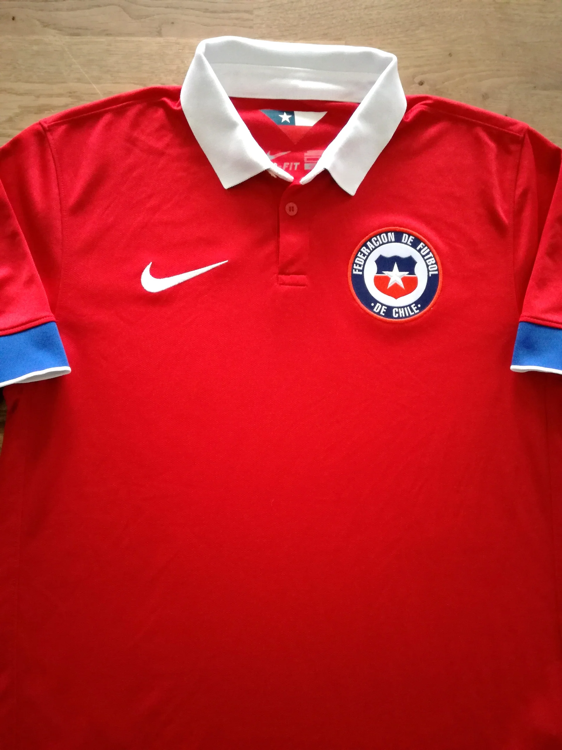 Chile 2015-16 Home