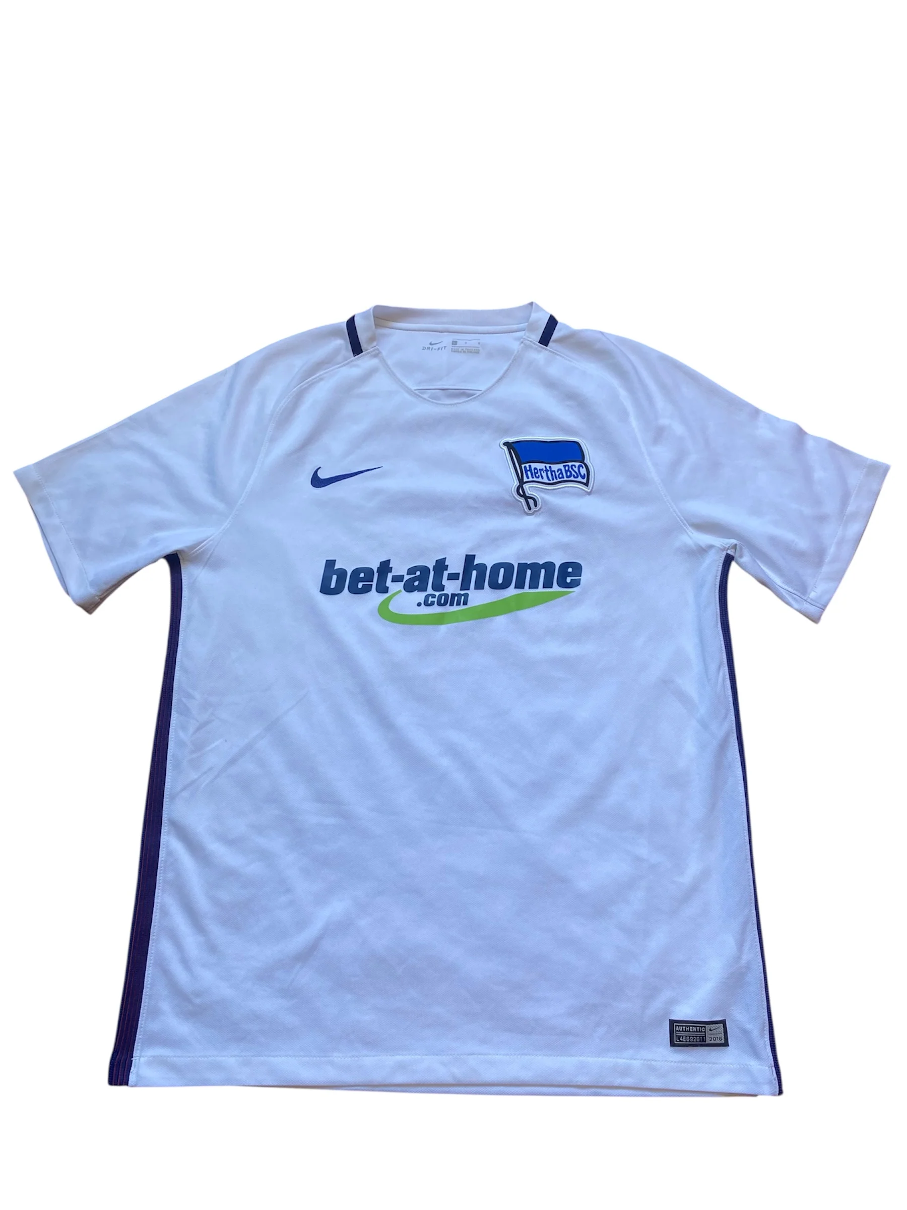 Hertha BSC 2016-17 Away