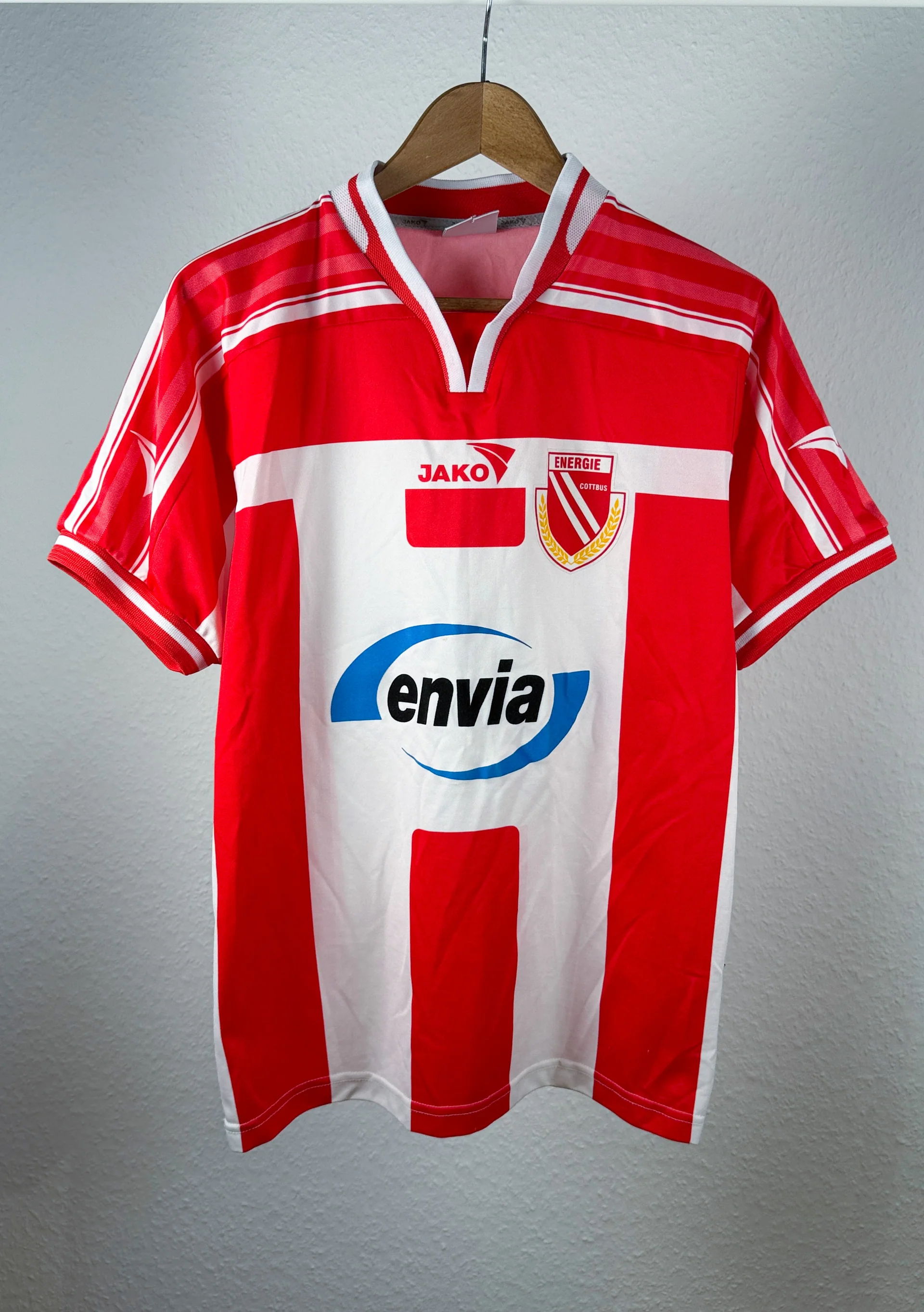 Energie Cottbus 2001-02 Home