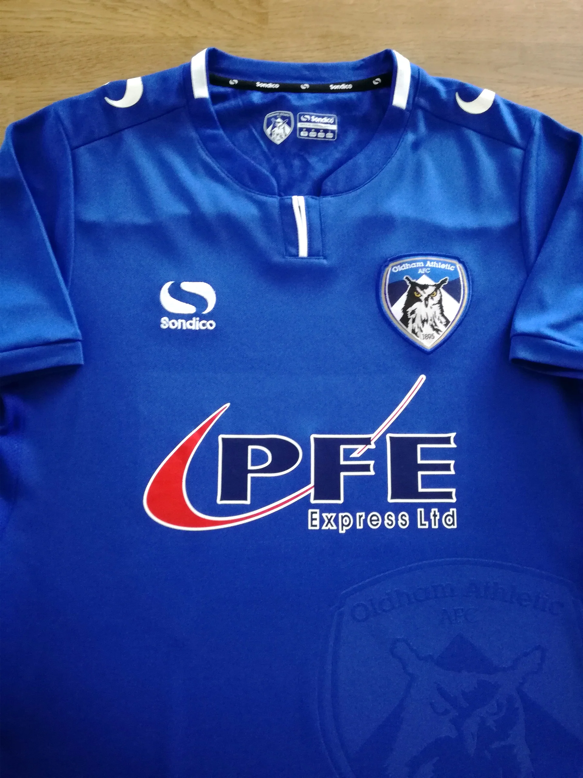 Oldham Athletic 2017-18 Home