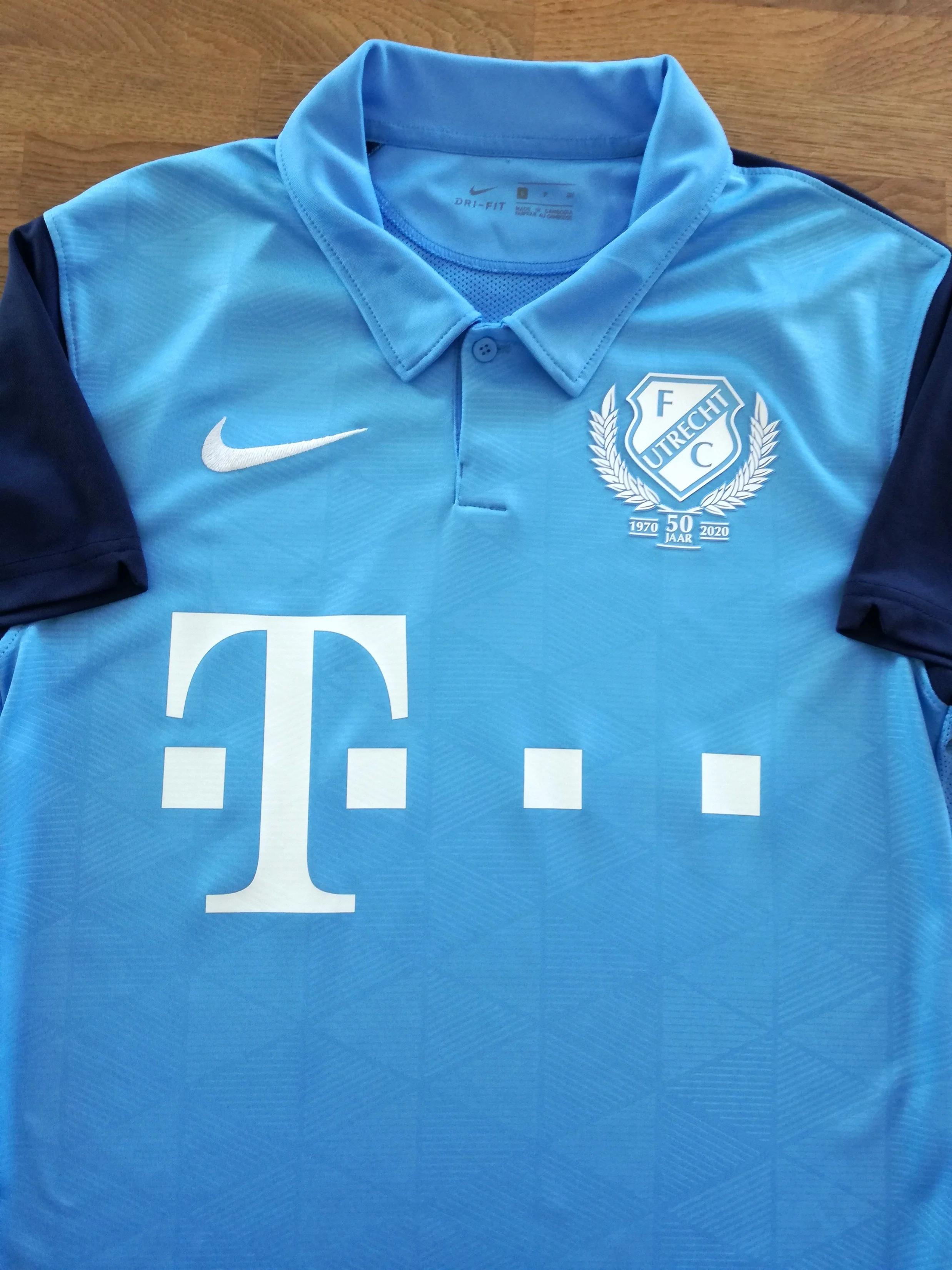 Utrecht 2020-21 Away