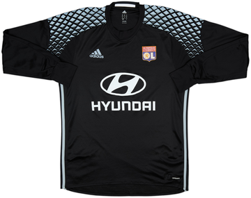 Lyon 2016-17 Gk
