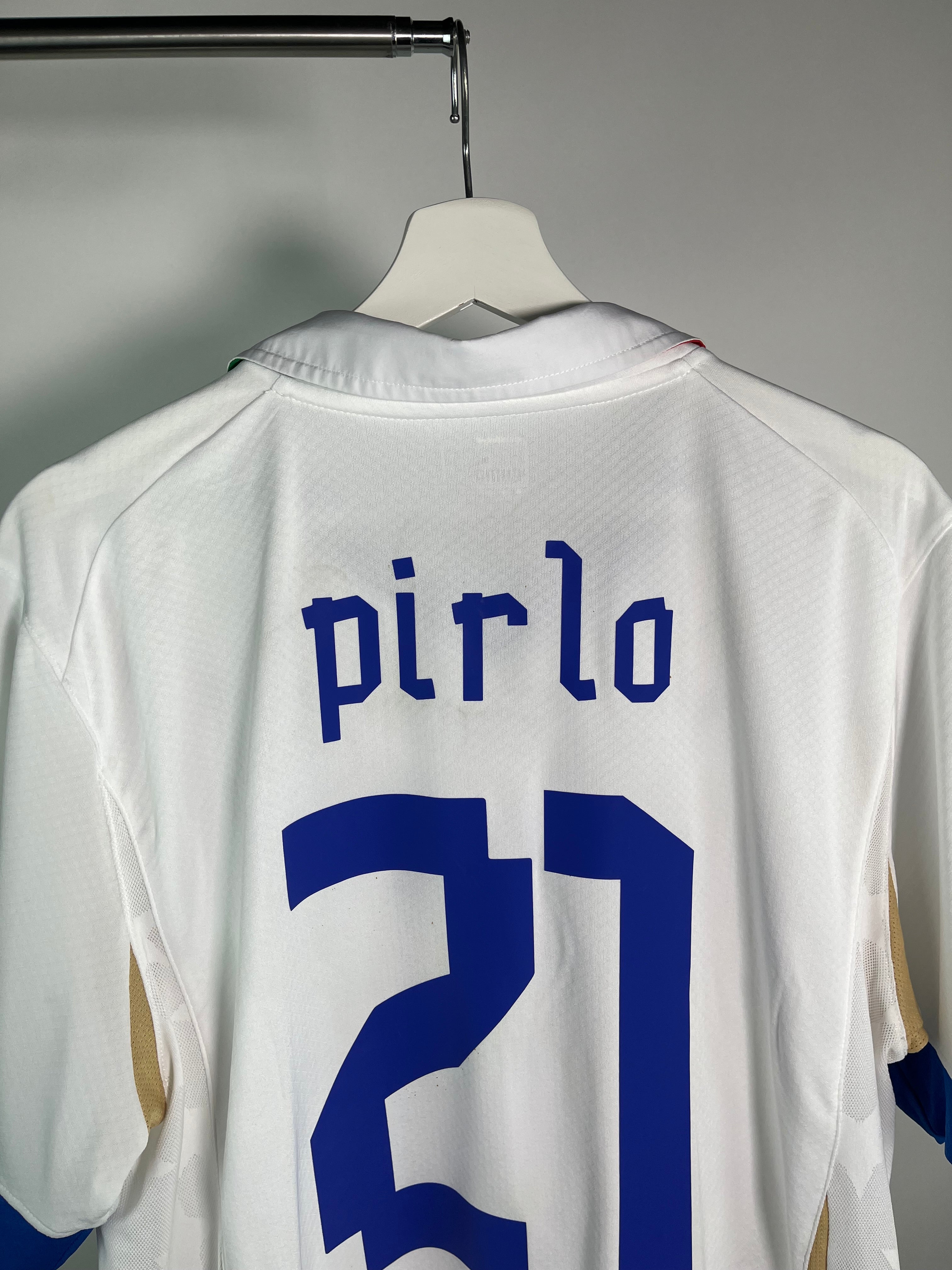 Italia 2010-12 Away