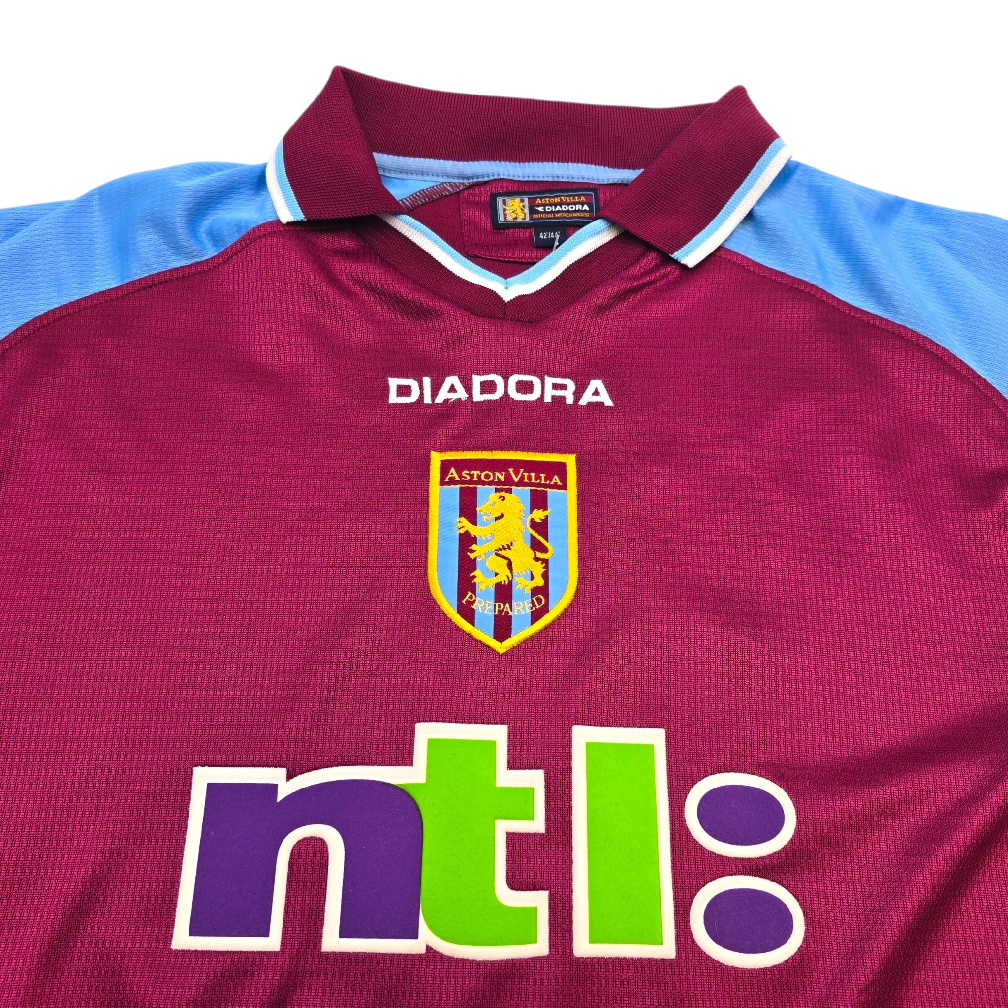 Aston Villa 2000-02 Home