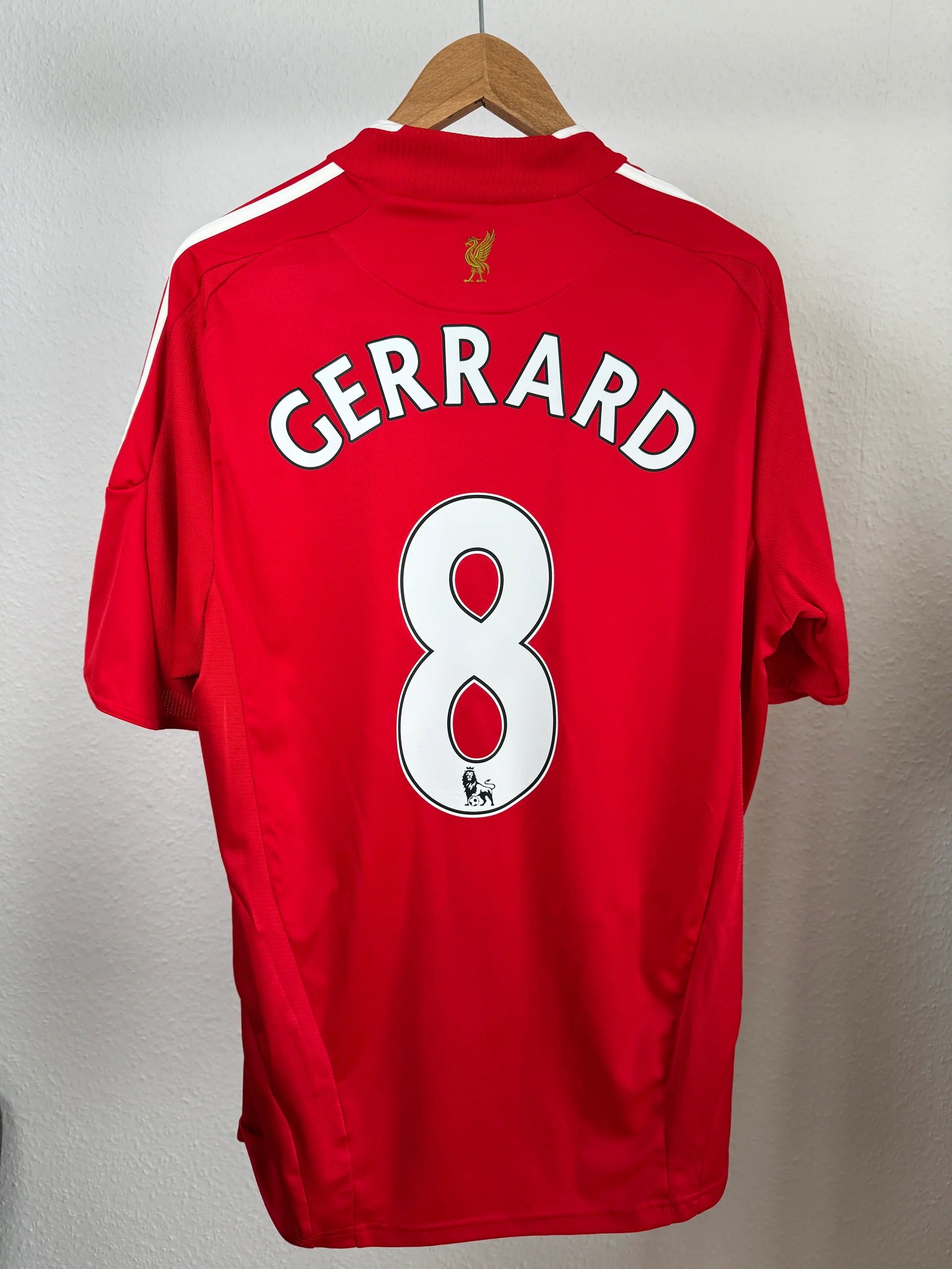 Liverpool 2009-10 Home