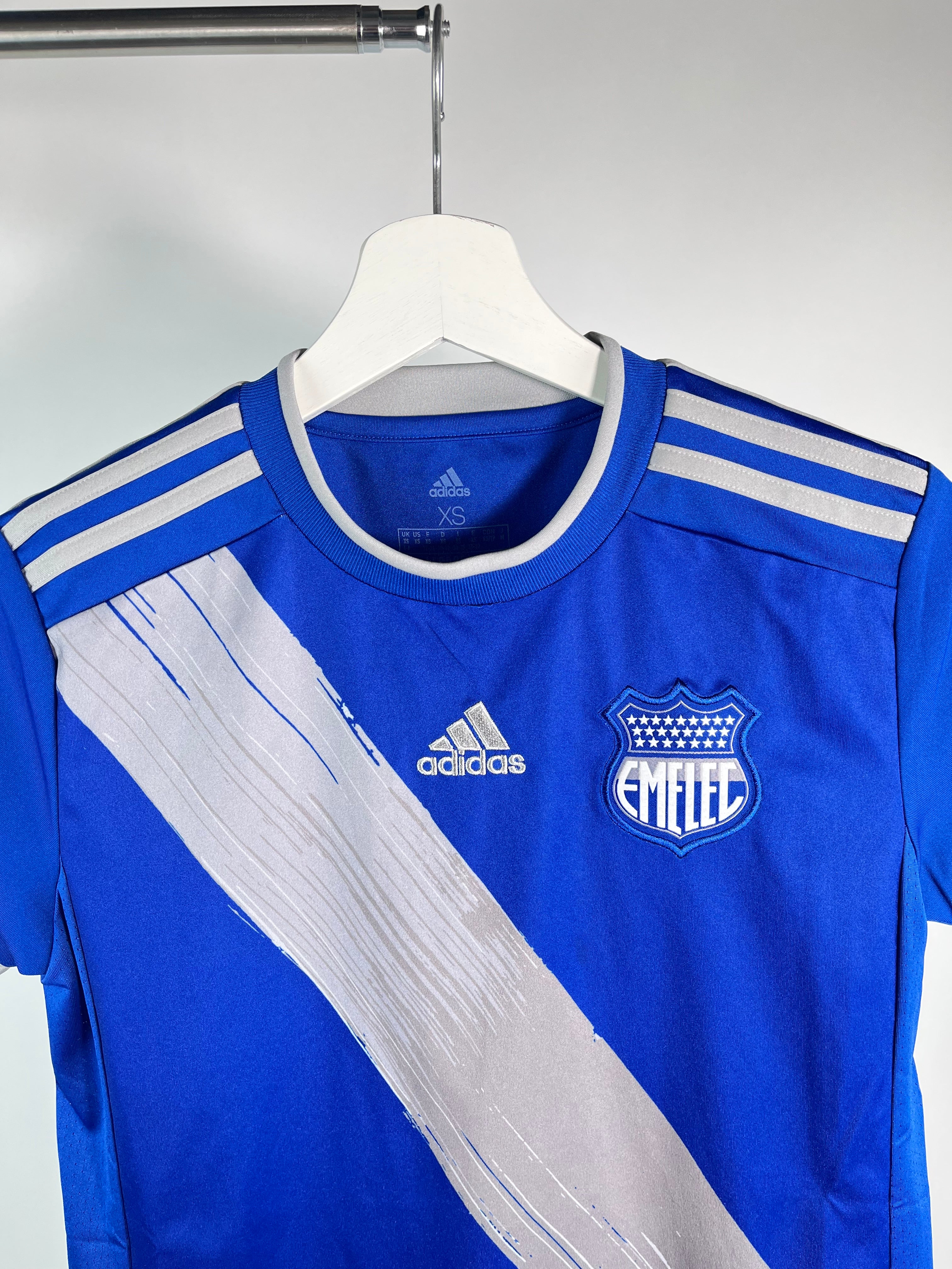 Emelec 2020-21 Home