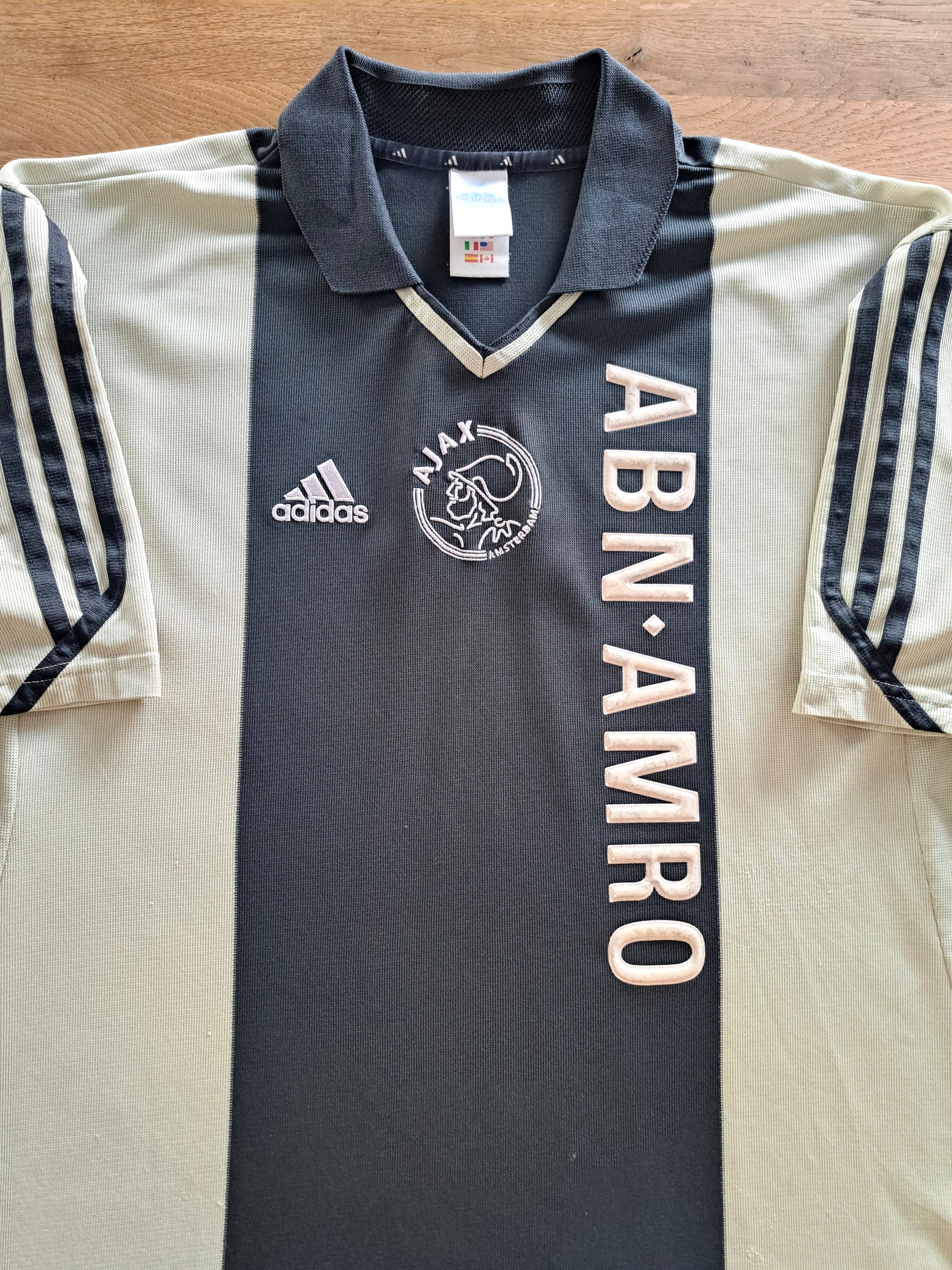 Ajax 2001-02 Away