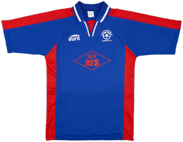 Chesterfield 2000-01 Home