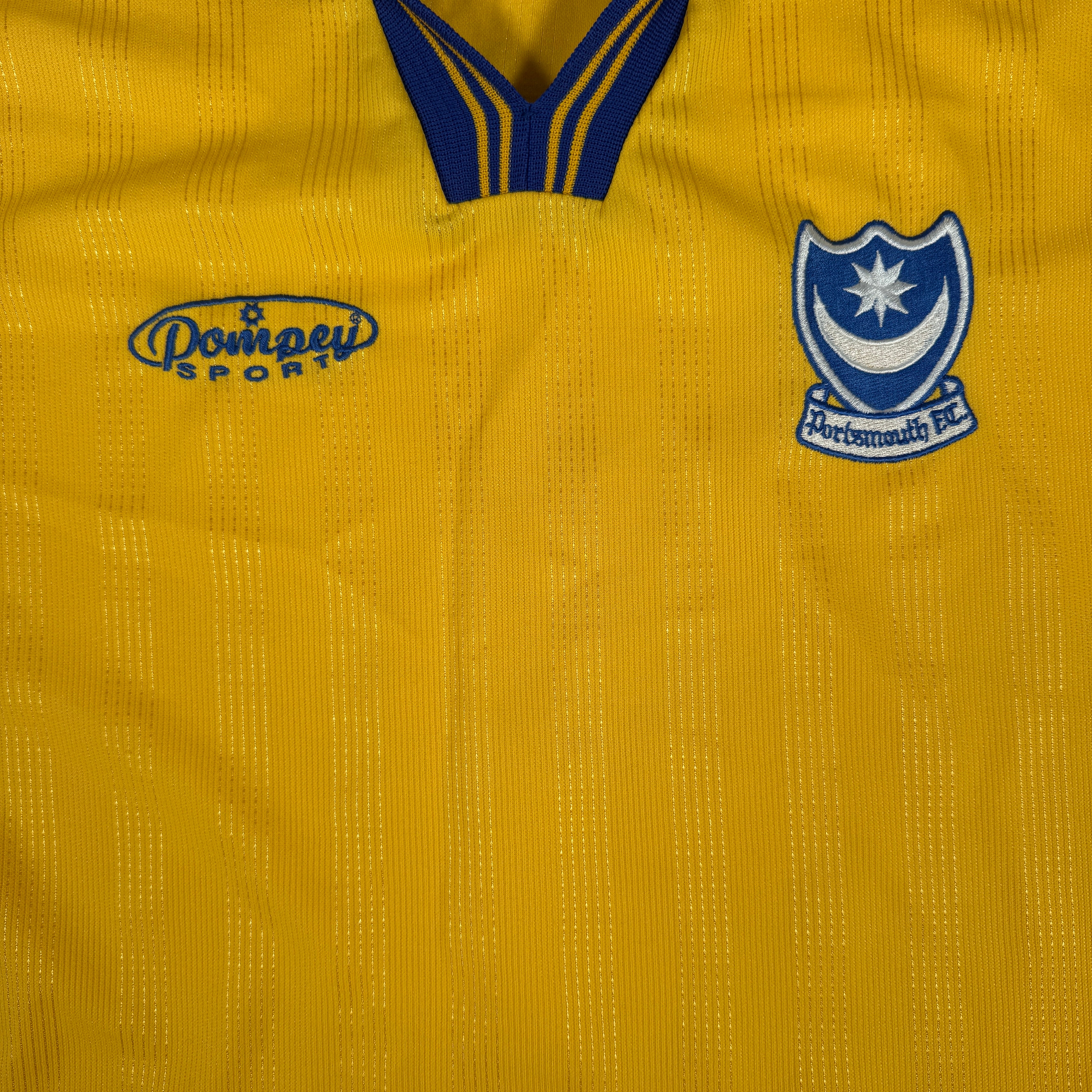 Portsmouth 1999-00 Away
