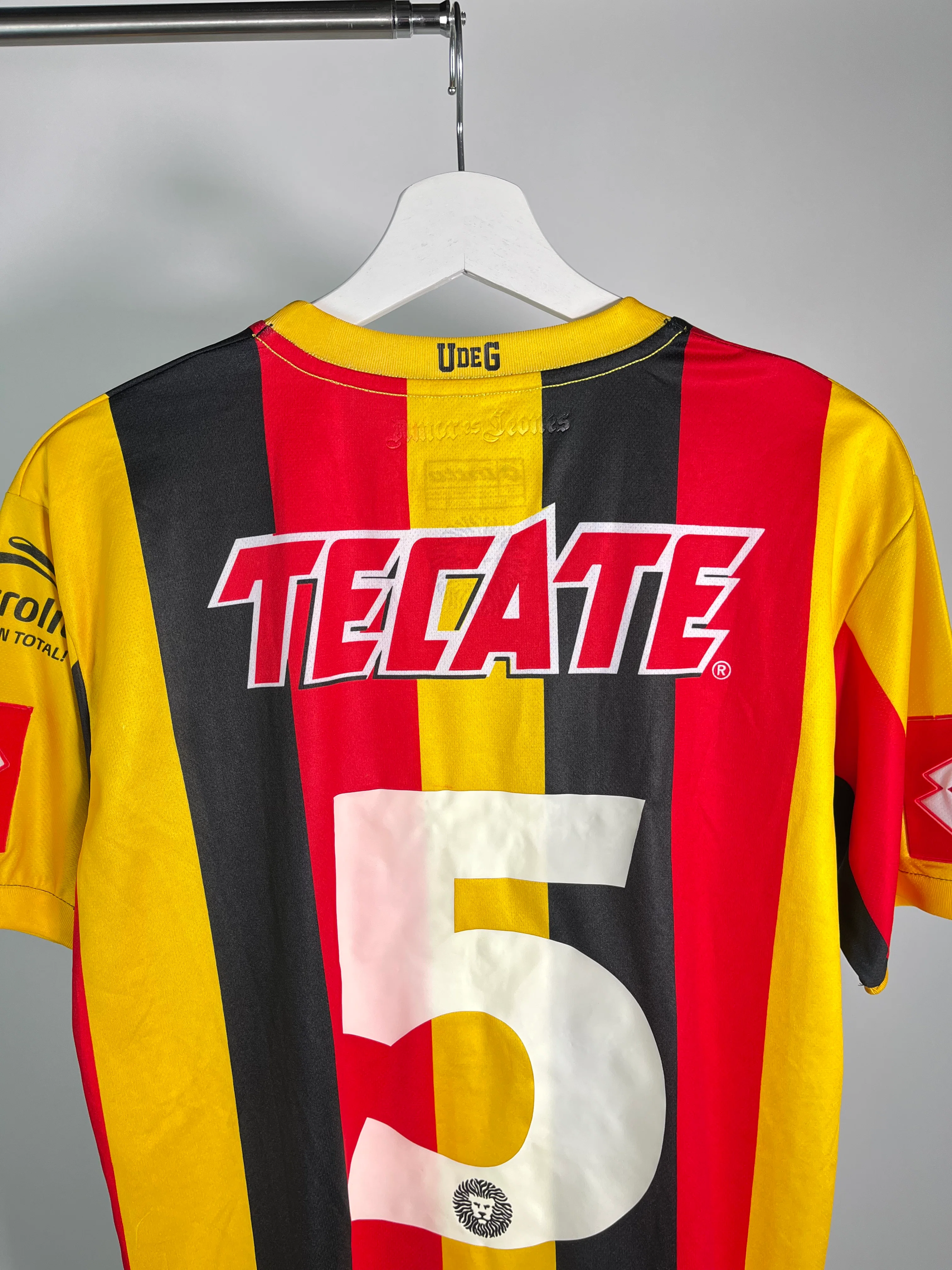 Leones Negros 2015-16 Home