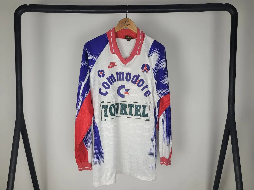 Paris Saint-Germain 1992-93 Away