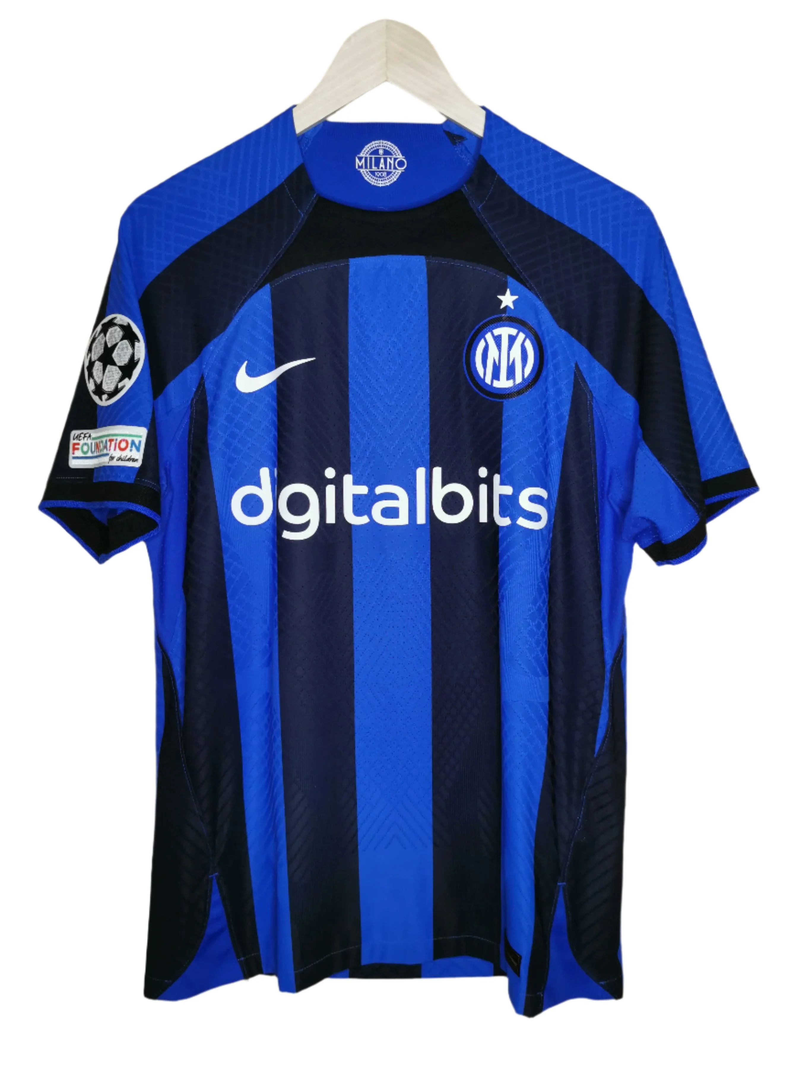 Milan 2022 Home
