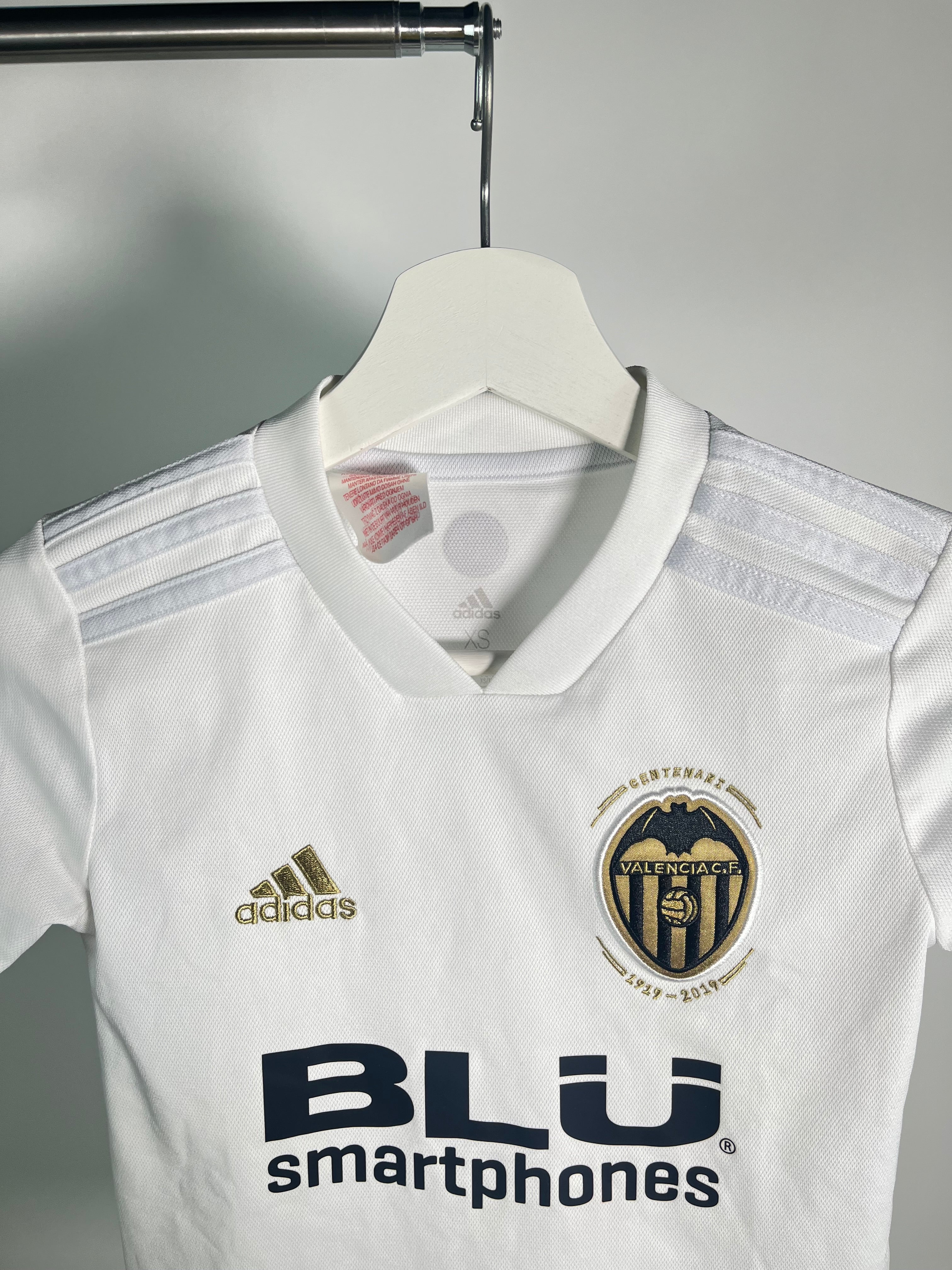 Valencia 2018-19 Home