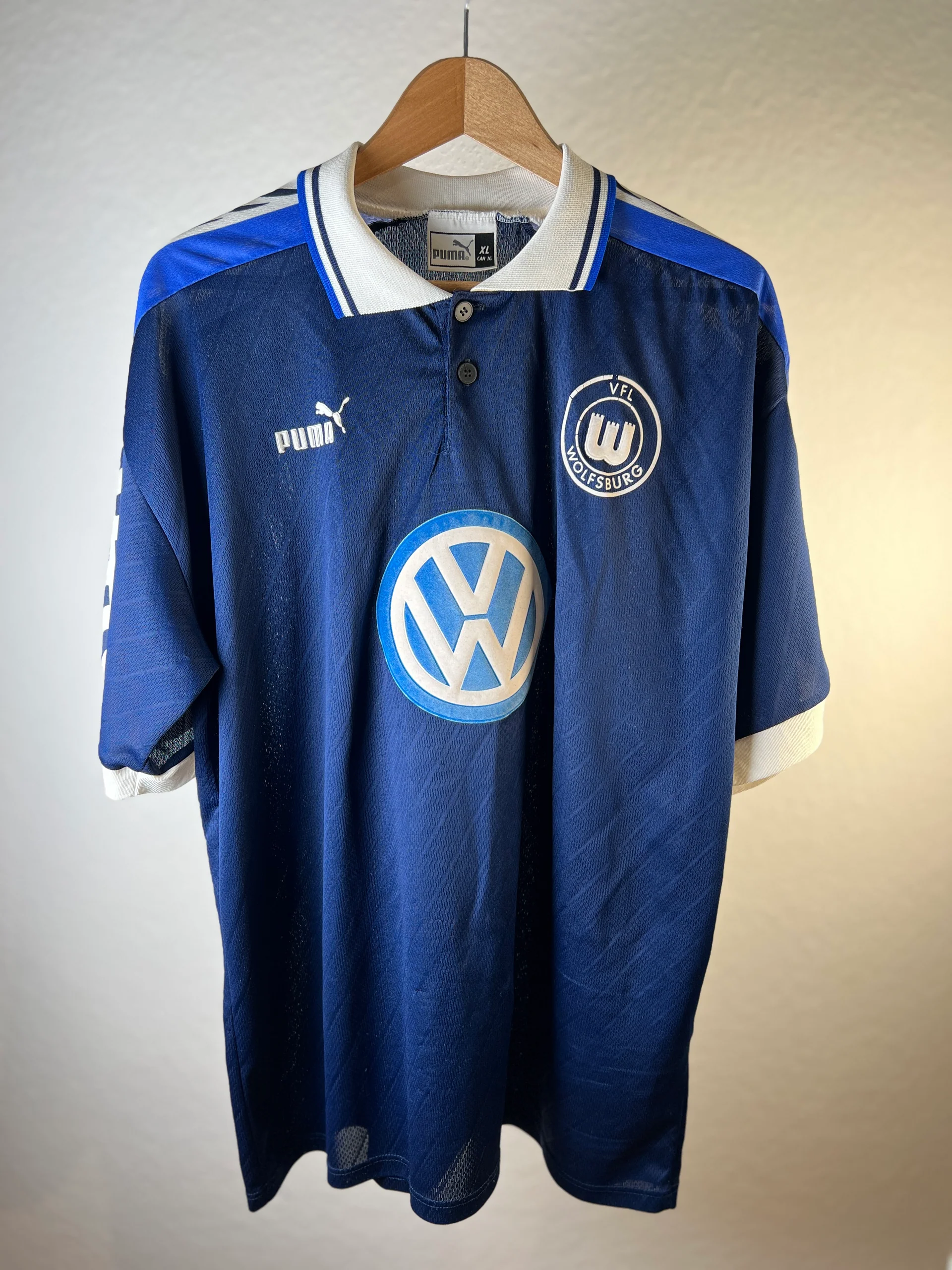 Wolfsburg 1997-98 Third
