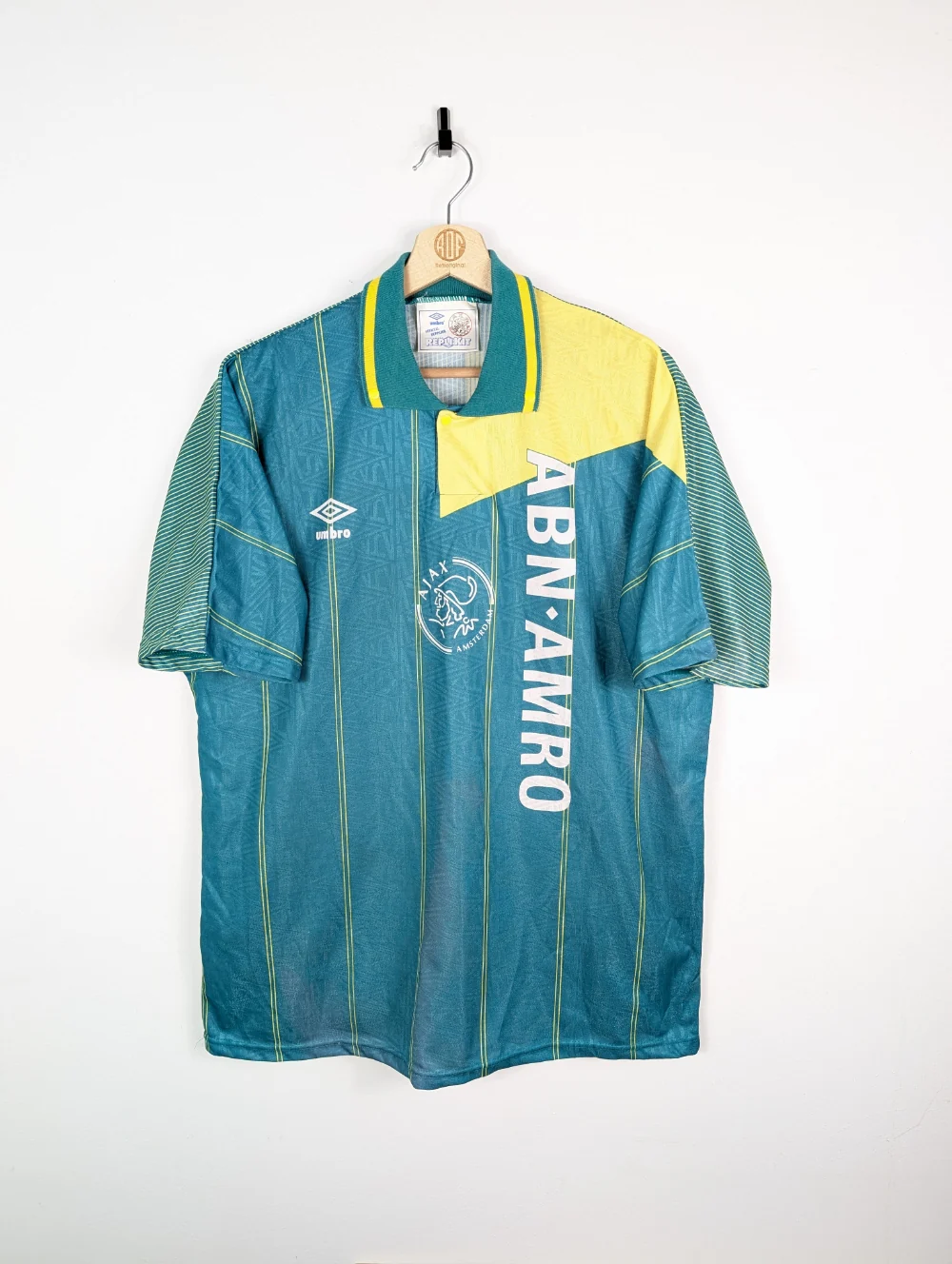 Ajax 1991-93 Away