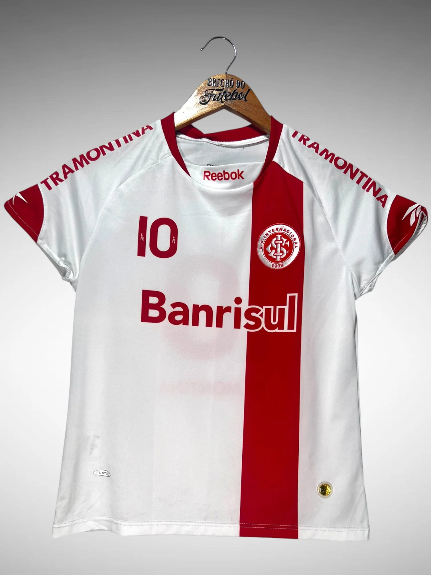 Internacional 2010 Third