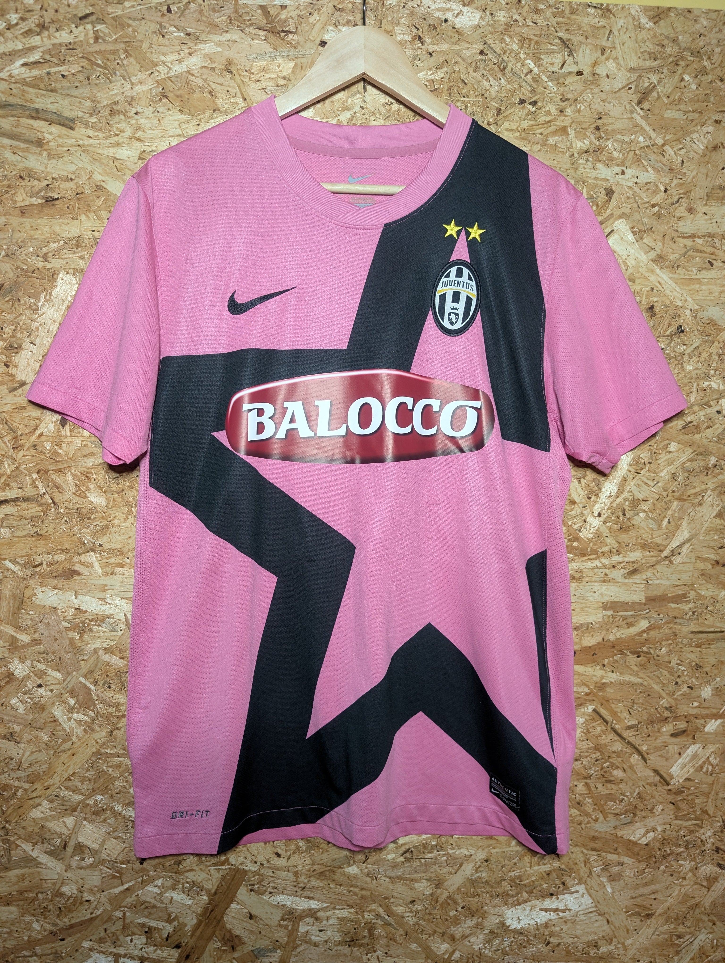 Juventus 2011 Away