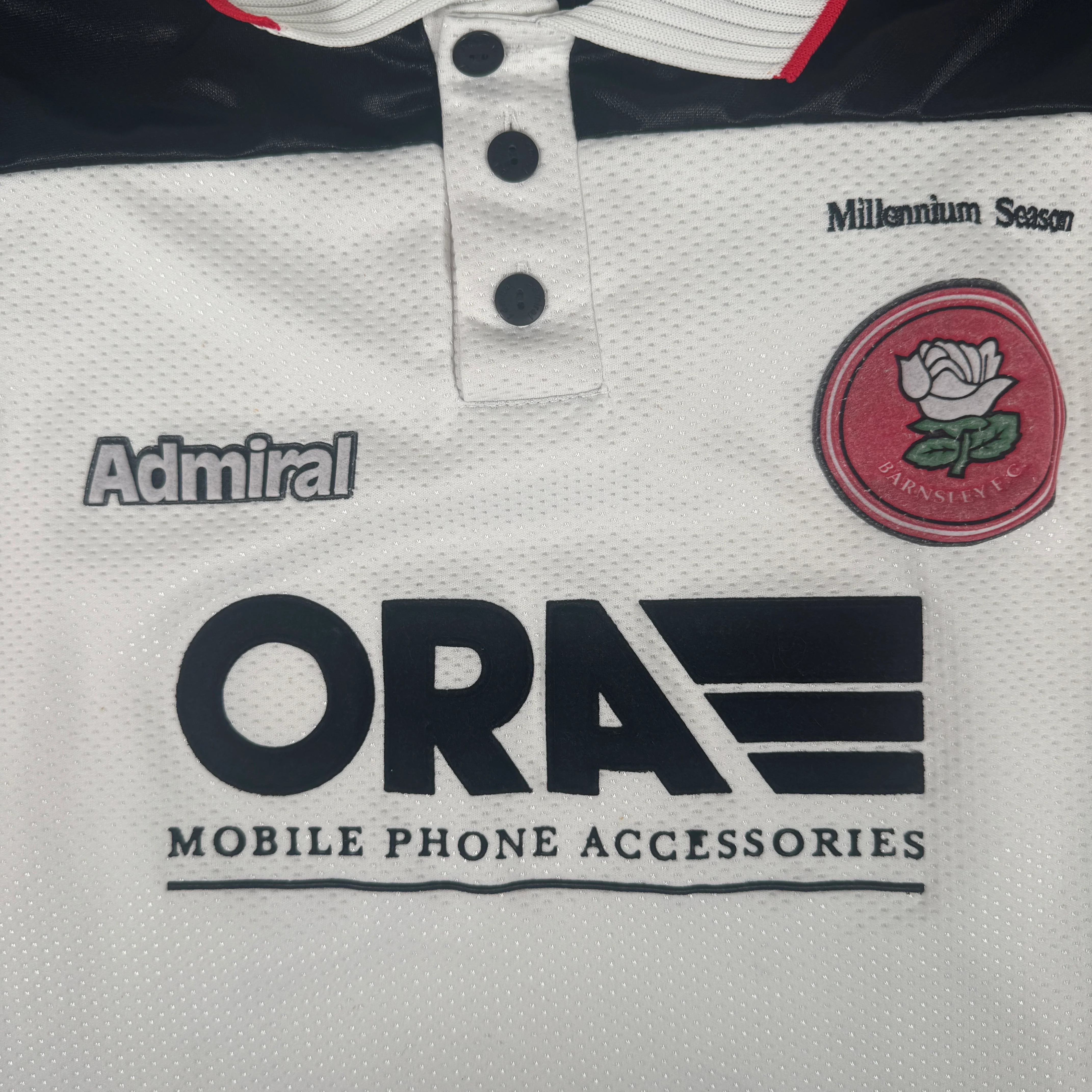 Barnsley 1999-00 Away