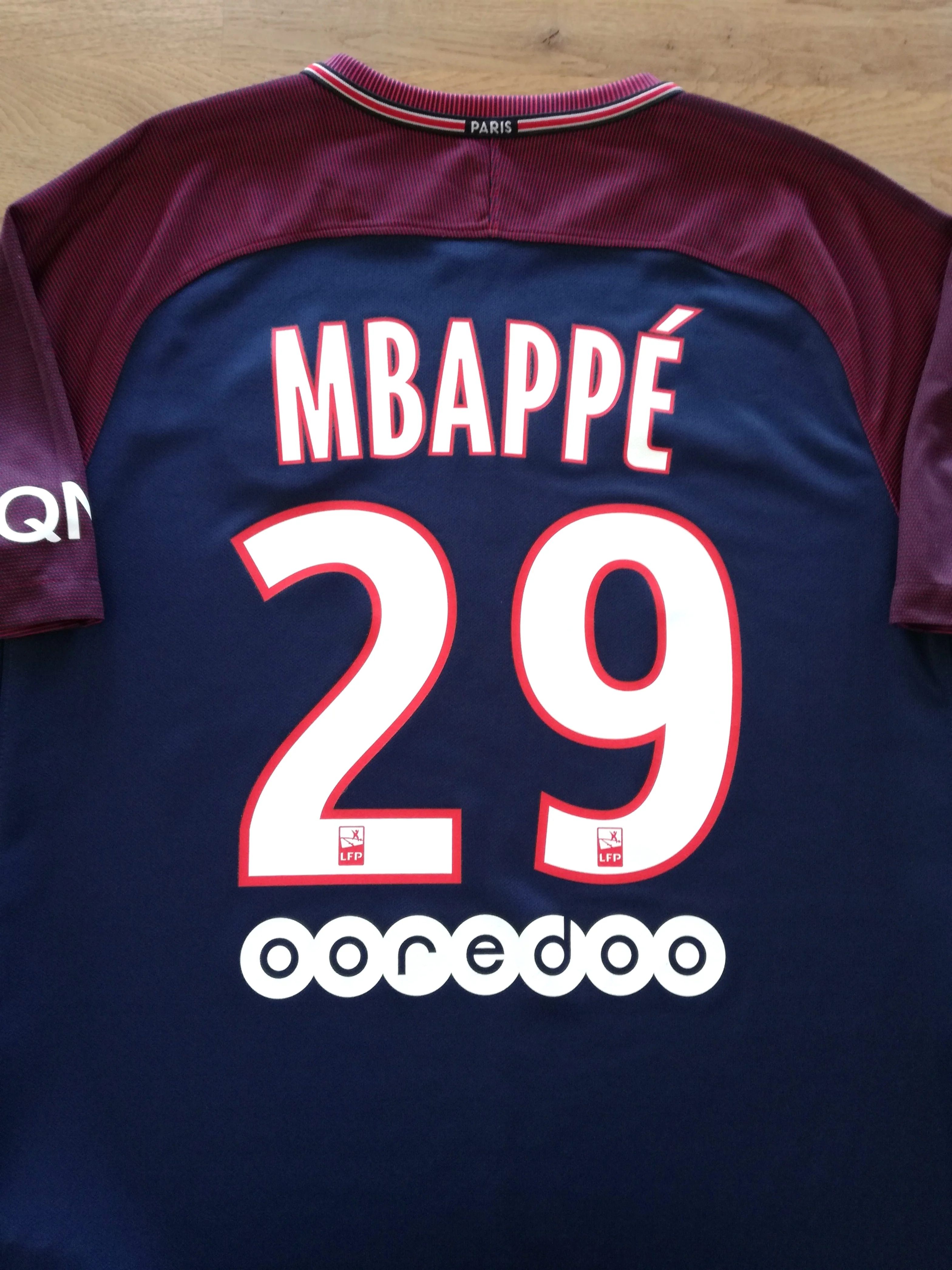 PSG 2017-18 Home