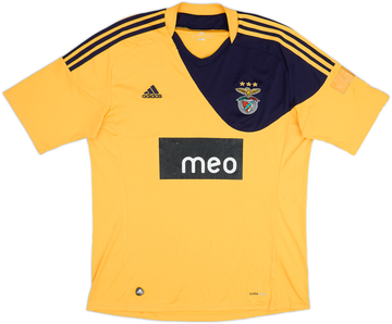 Benfica 2010-11 Away