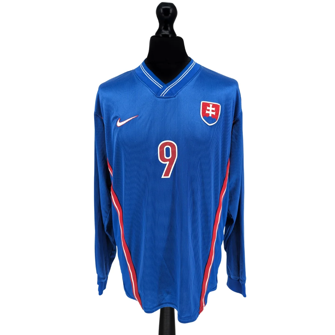 Slovakia 1998-00 Home