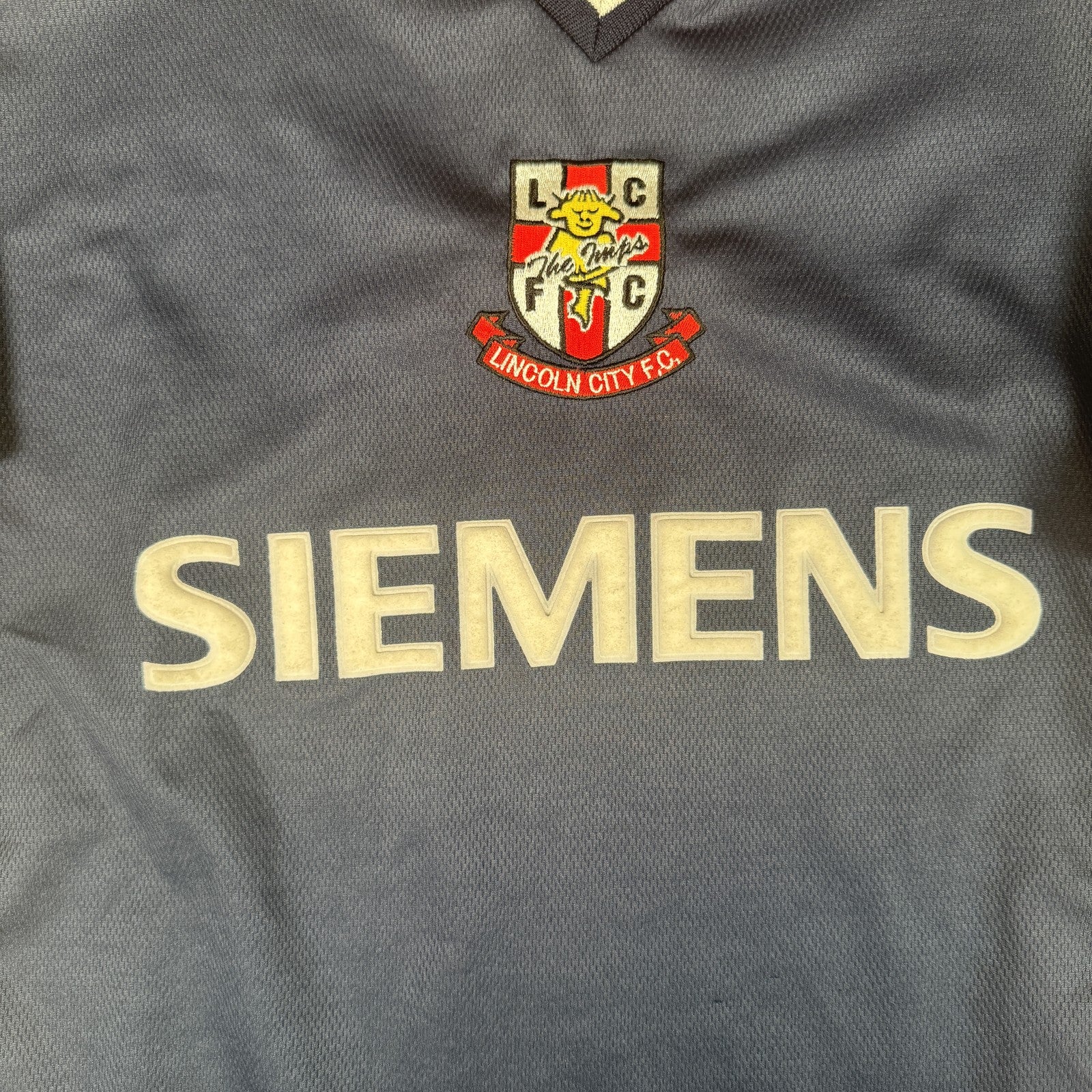 Lincoln City 2003-04 Away