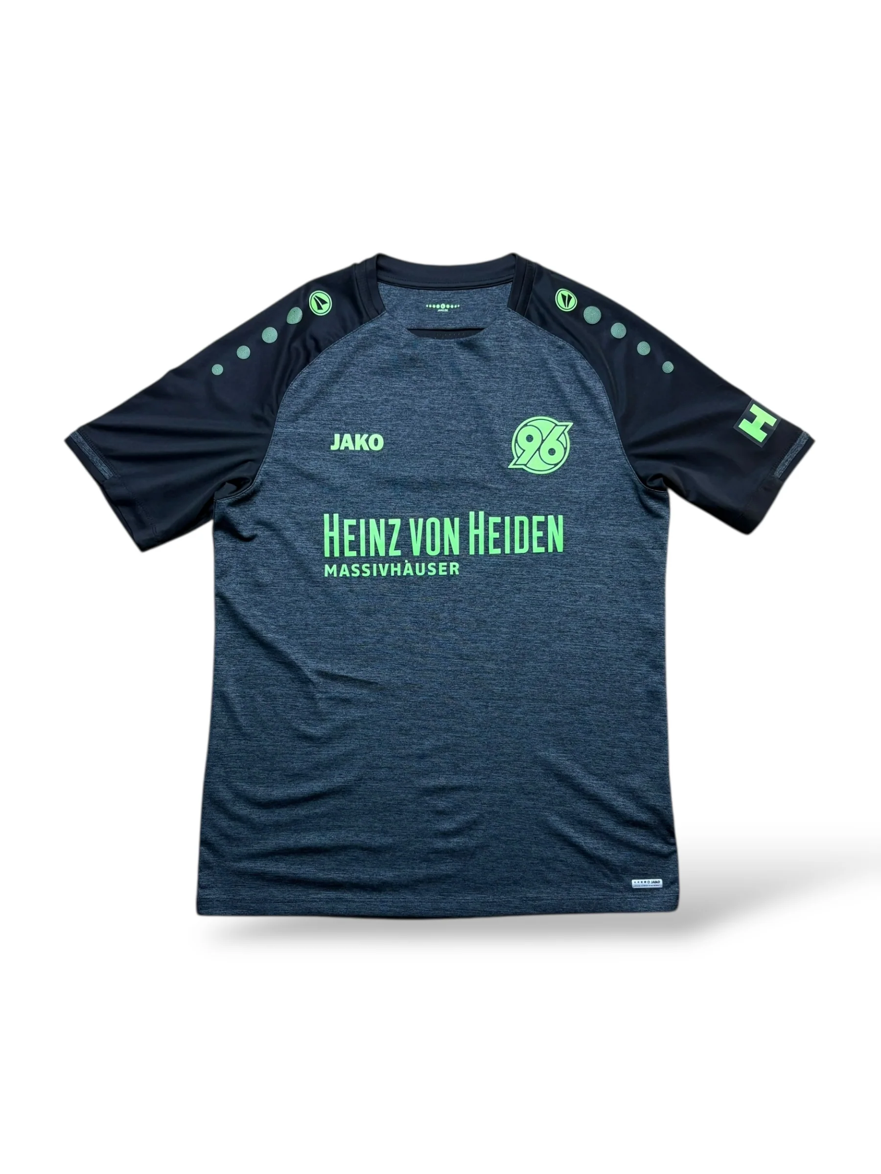 Hannover 96 2018-19 Away