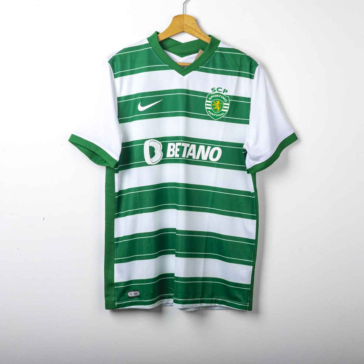 Sporting Lisbon 2021-22 Home
