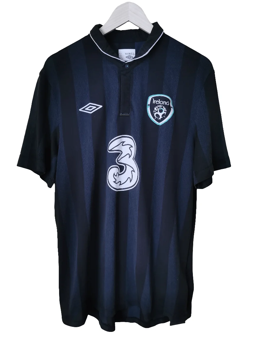 Ireland 2009 Away