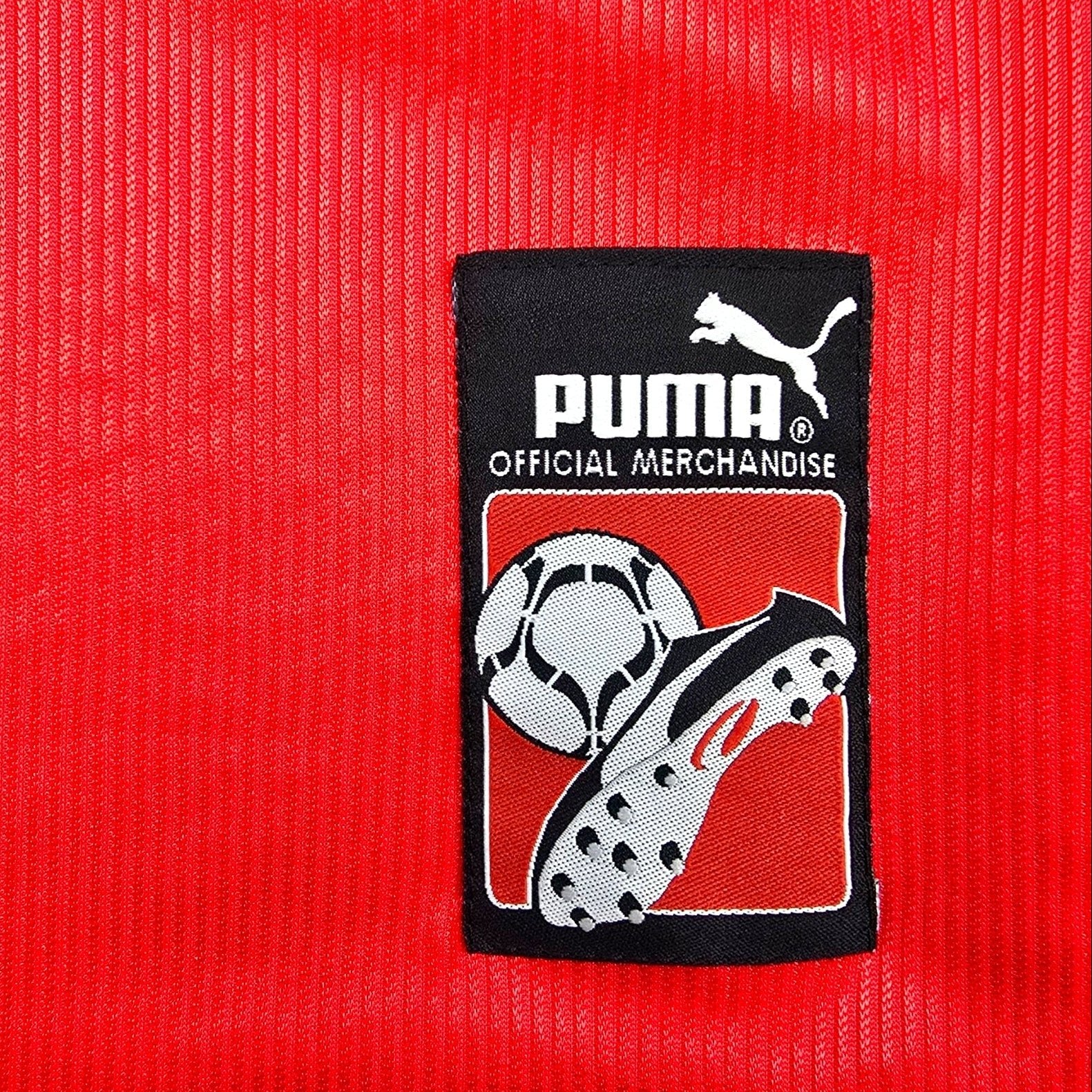 Eintracht Frankfurt 1998-00 Home