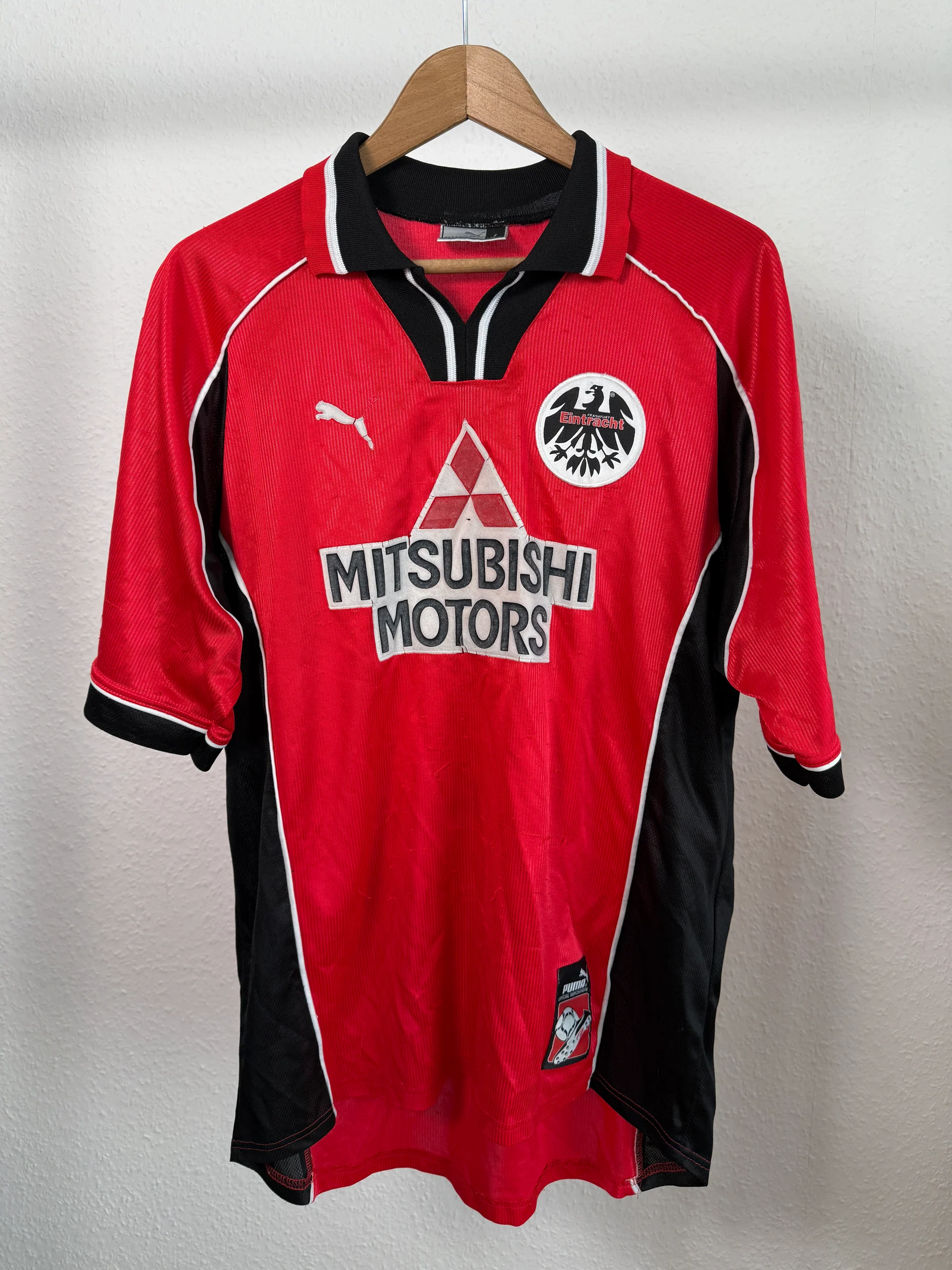 Eintracht Frankfurt 1998-99 Home