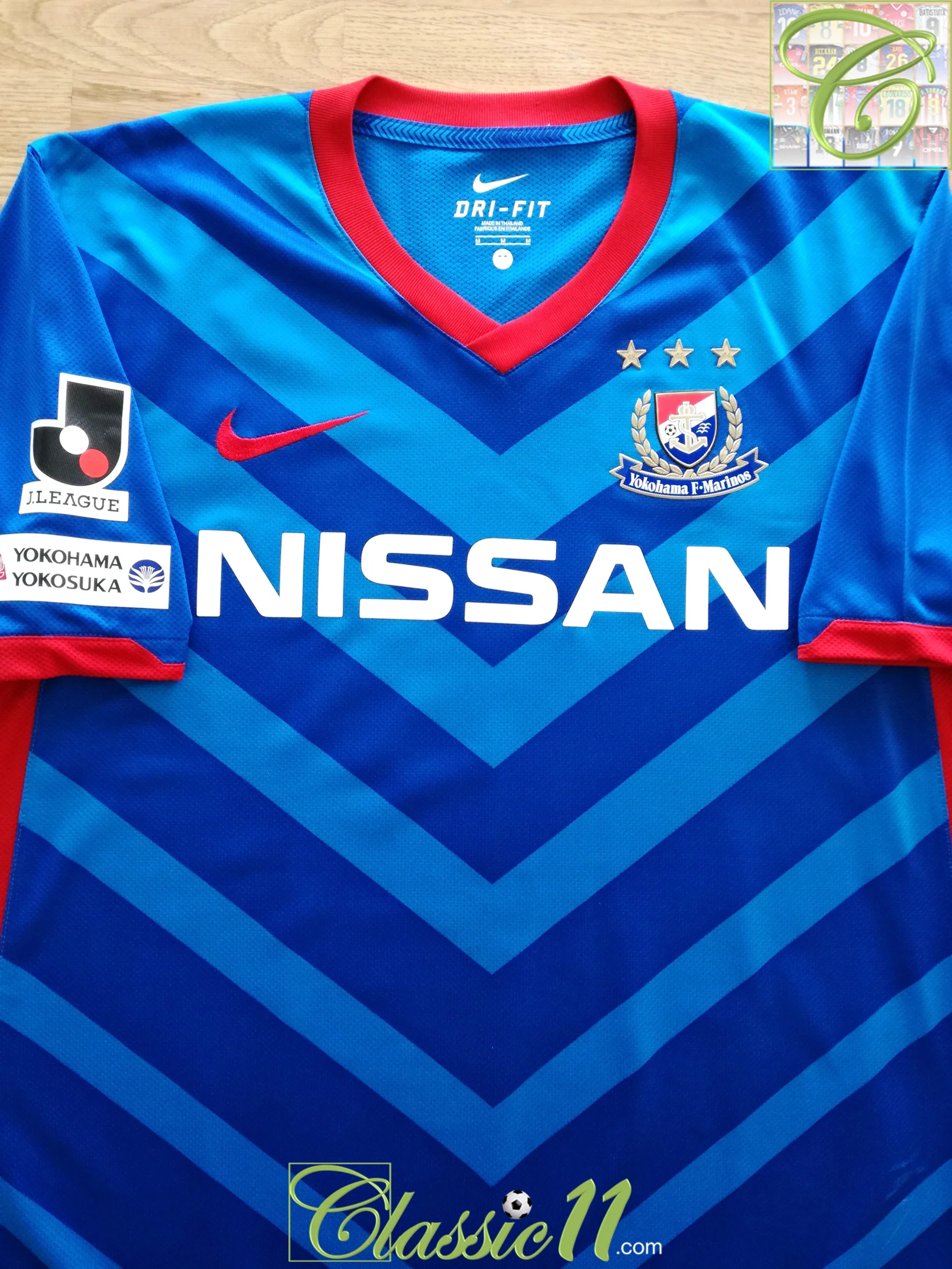 Yokohama F Marinos 2011 Home