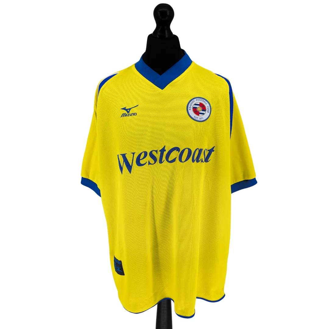 Reading 2000-01 Away
